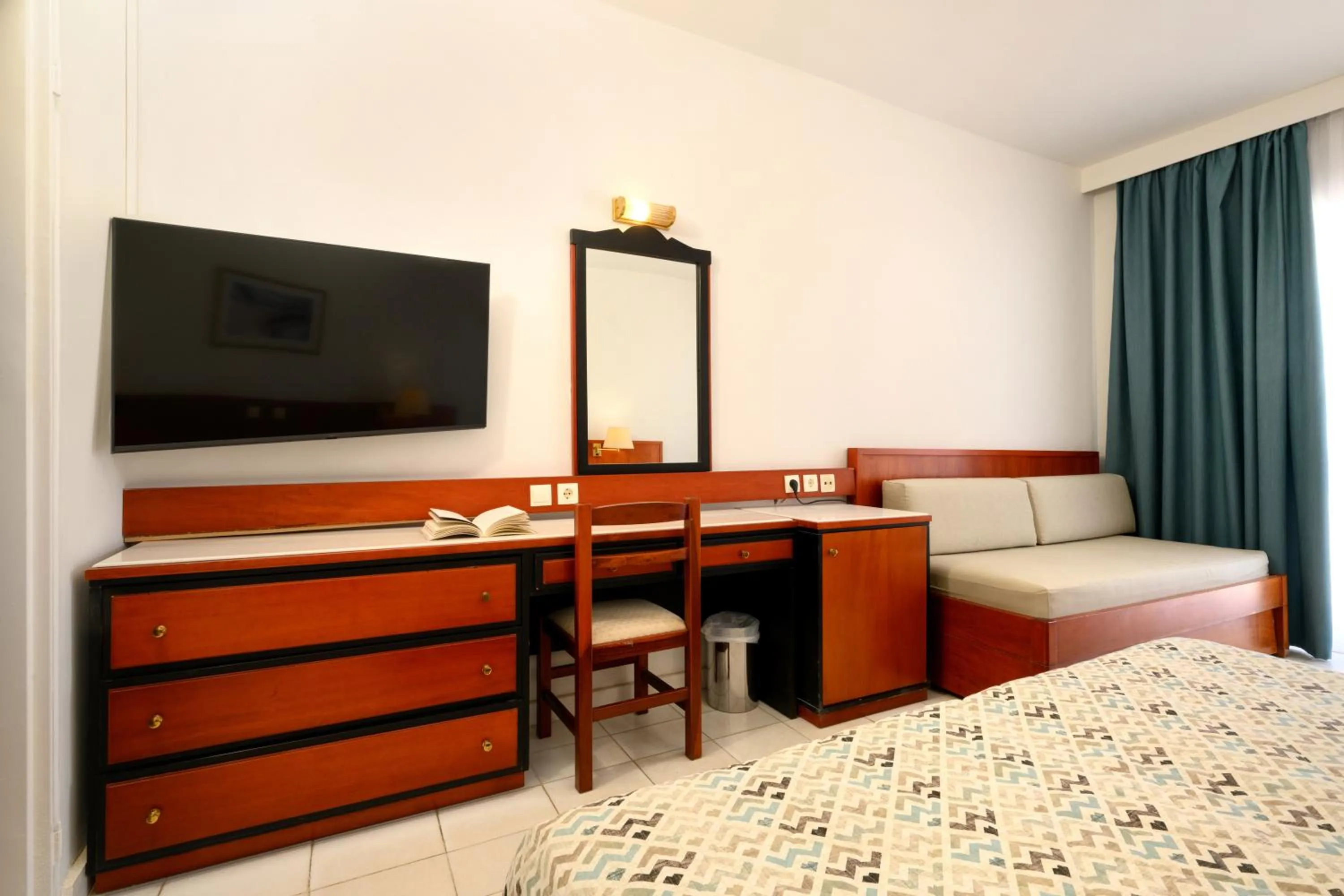 Bedroom, Bed in Sunshine Corfu Hotel And Spa