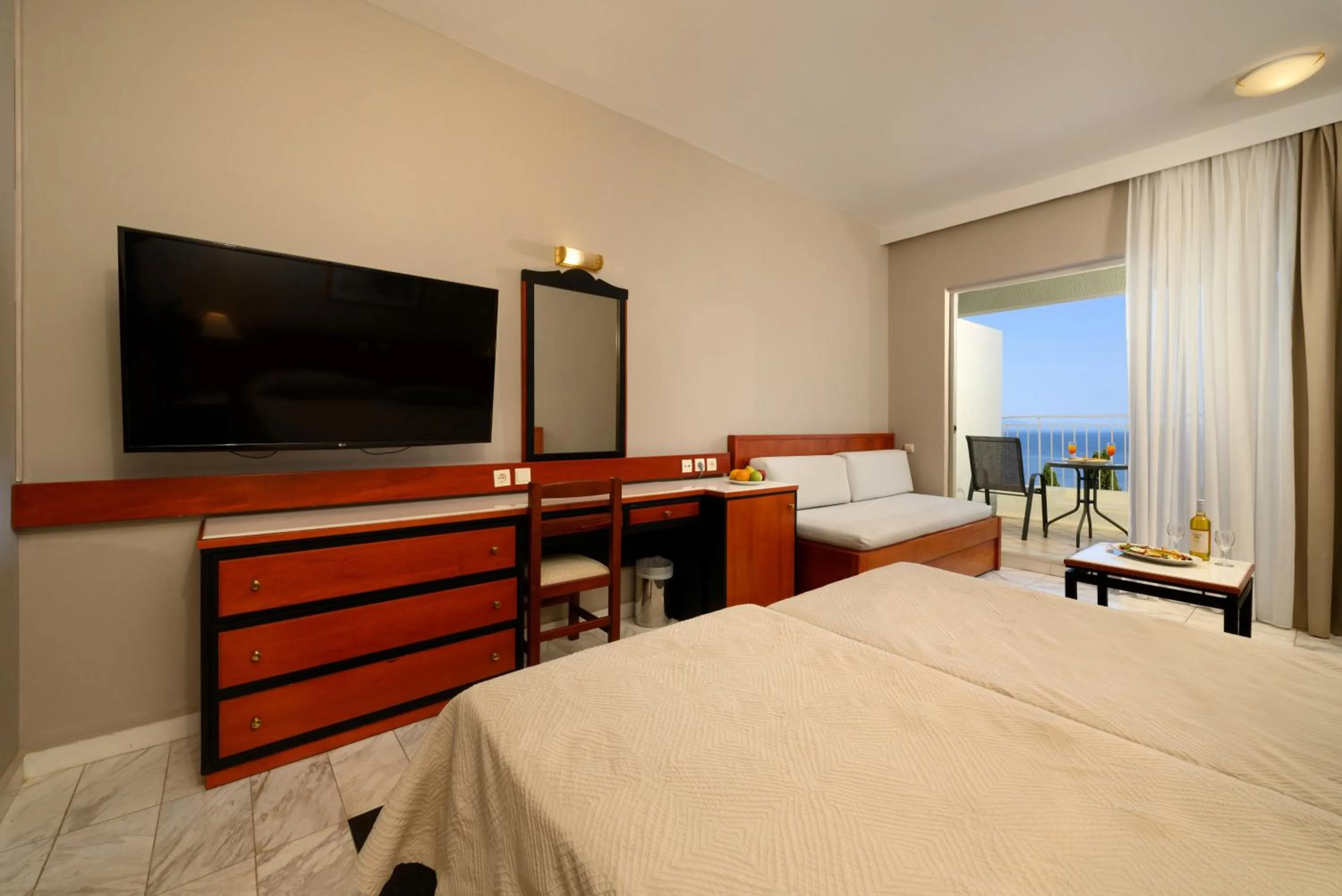 Property building, Bed in Sunshine Corfu Hotel And Spa