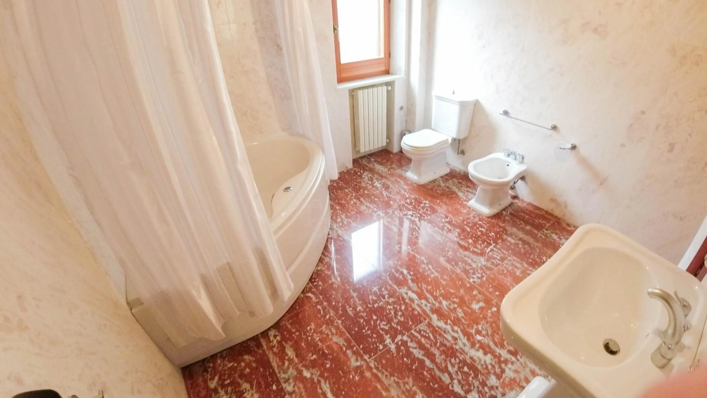 Bathroom in Il Piccolo Hotel