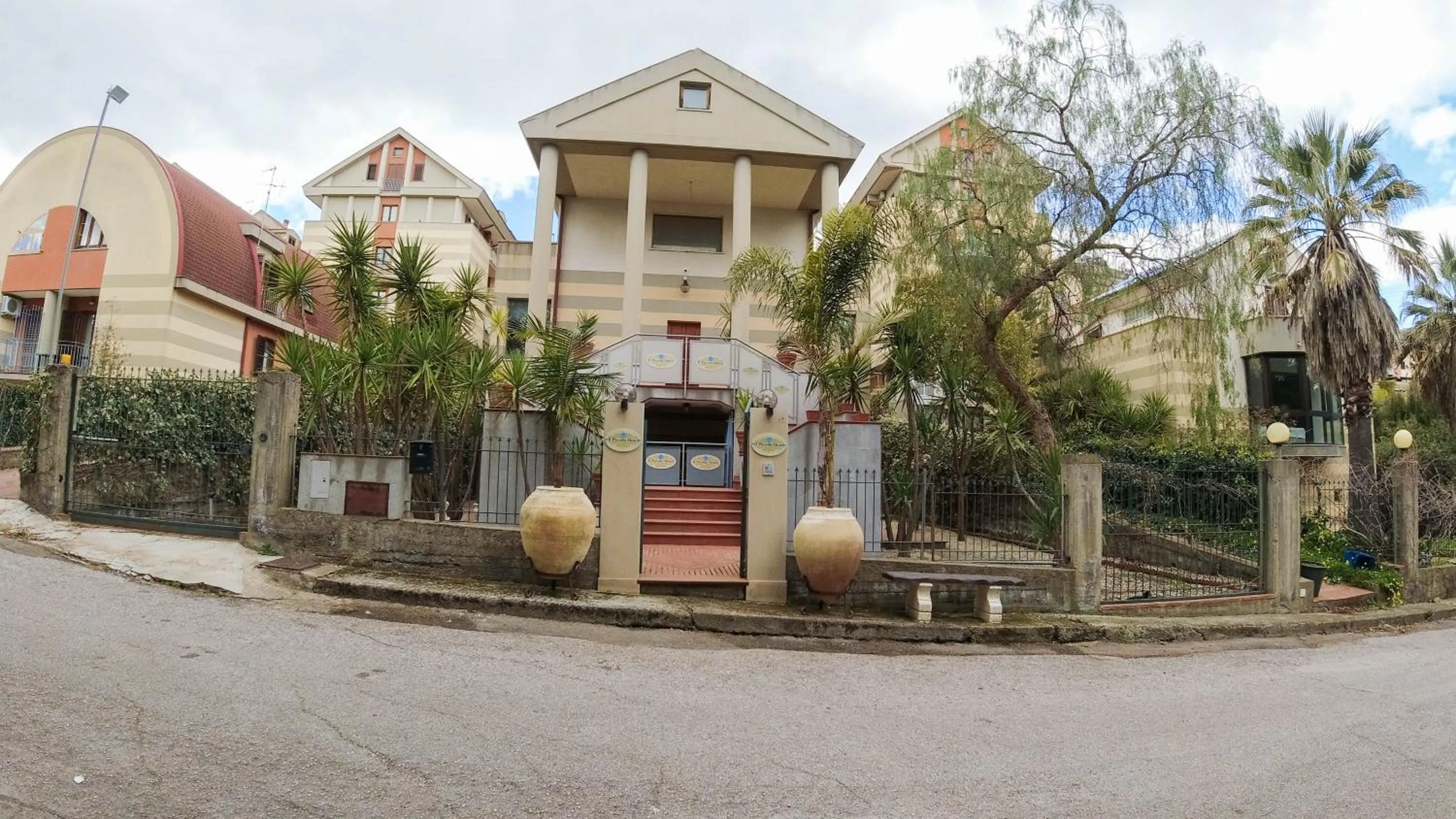 Property building in Il Piccolo Hotel