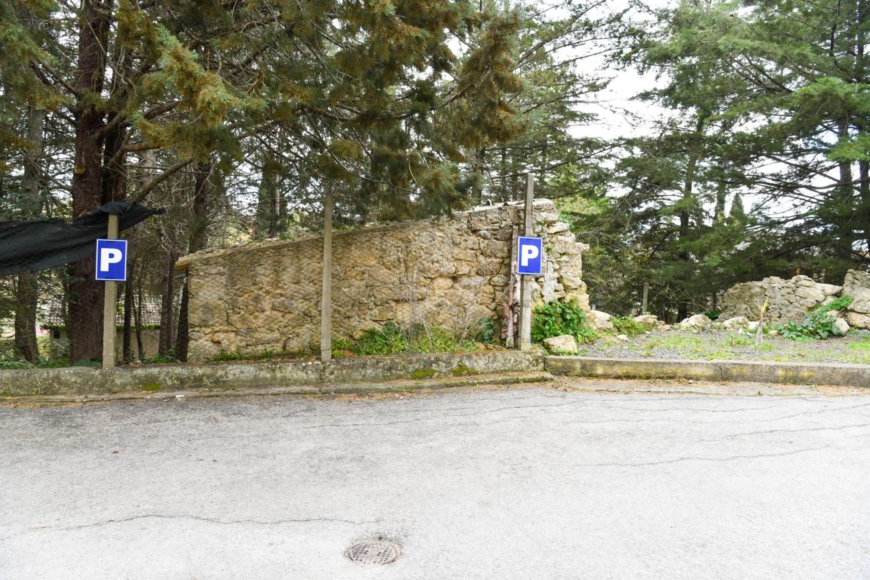 Parking in Il Piccolo Hotel