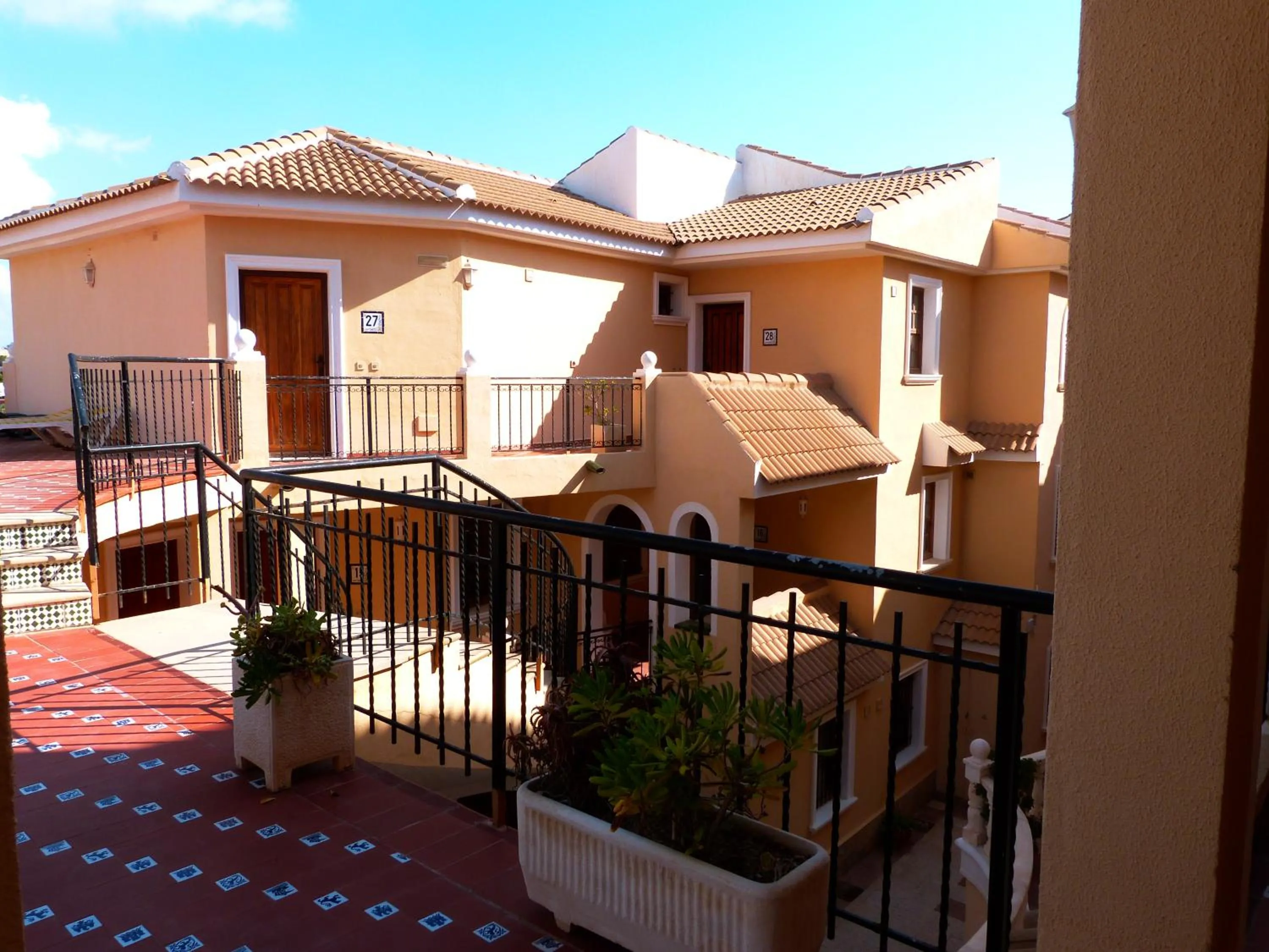 Shoal Apartamentos