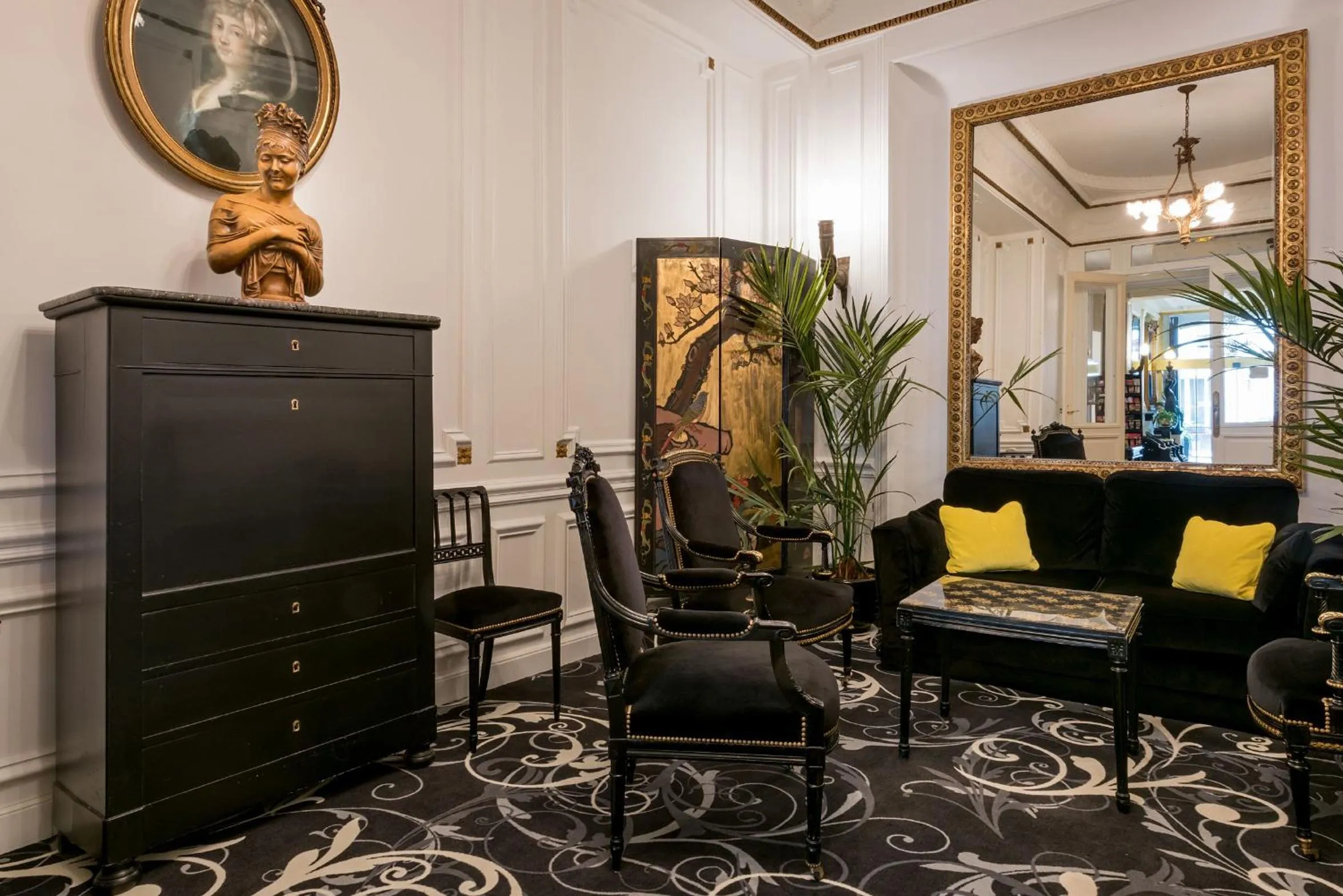 Lobby or reception in Hotel Peyris Opera