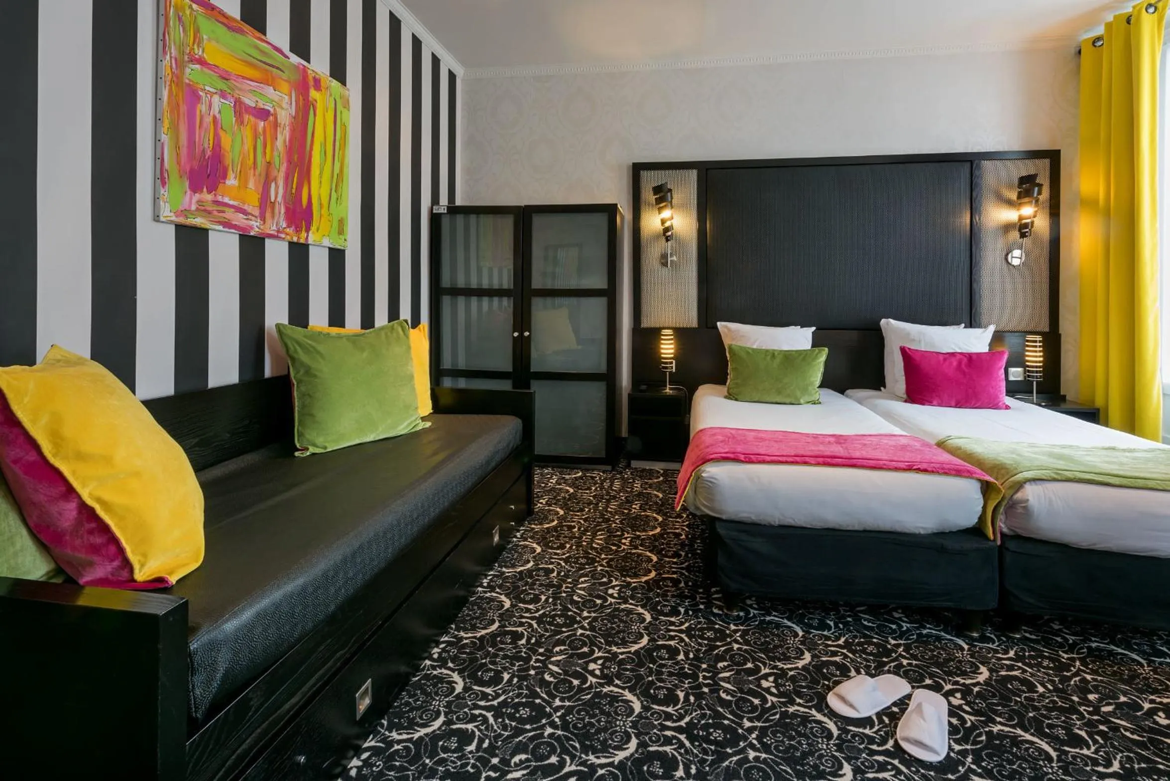 Bedroom, Bed in Hotel Peyris Opera