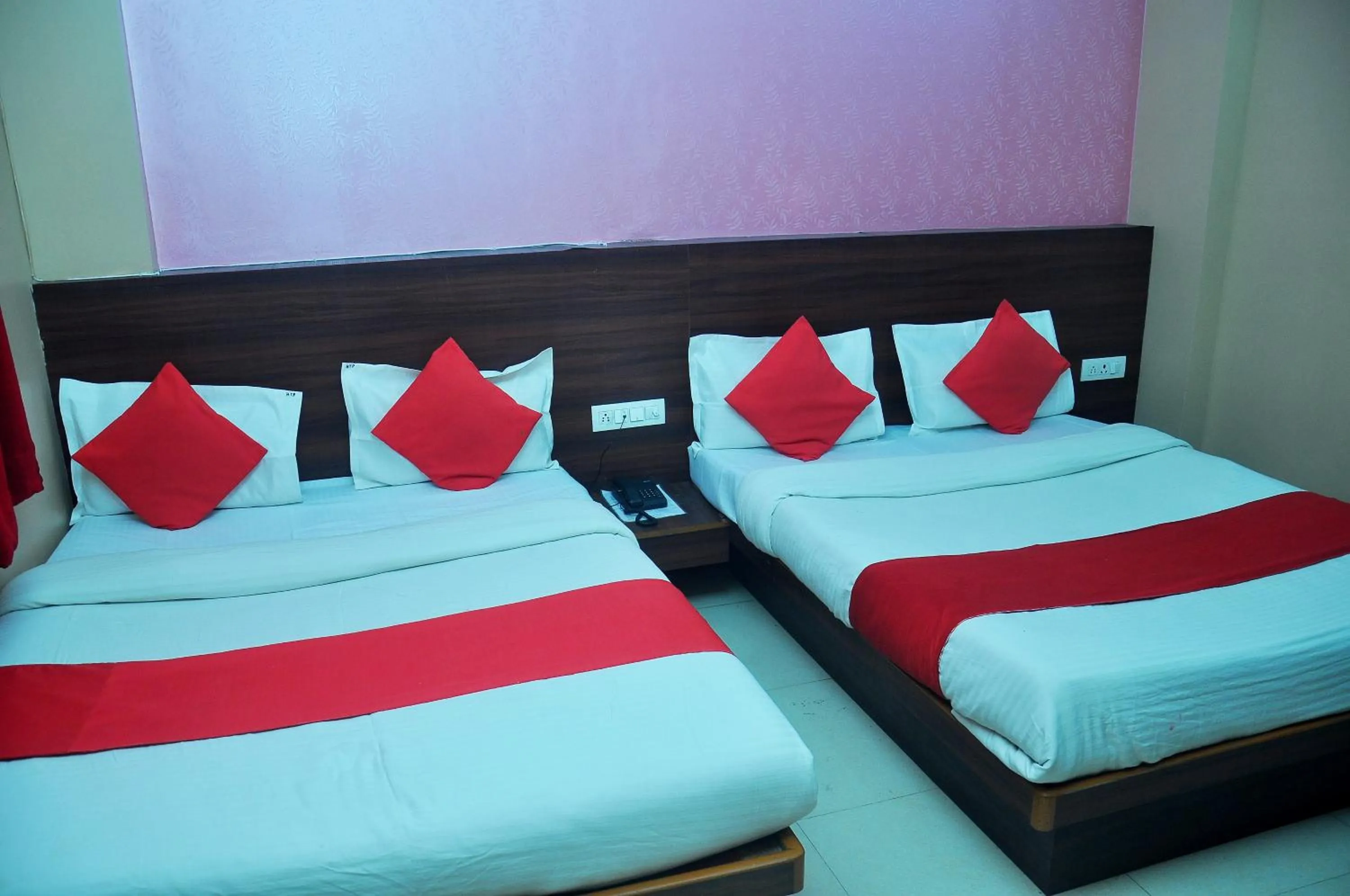 Bedroom, Bed in Hotel Thikana Palace