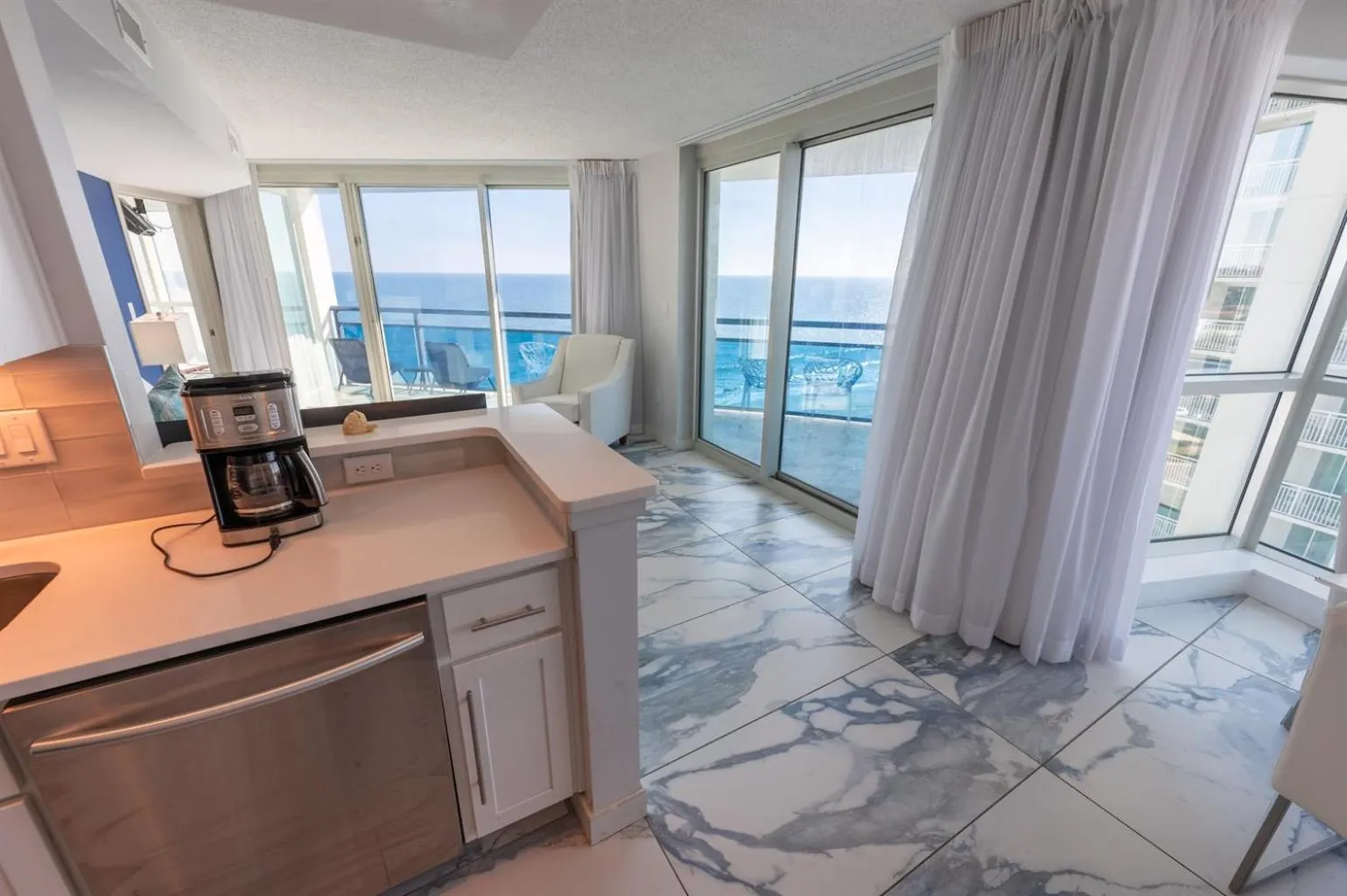 Ocean Front Corner Unit