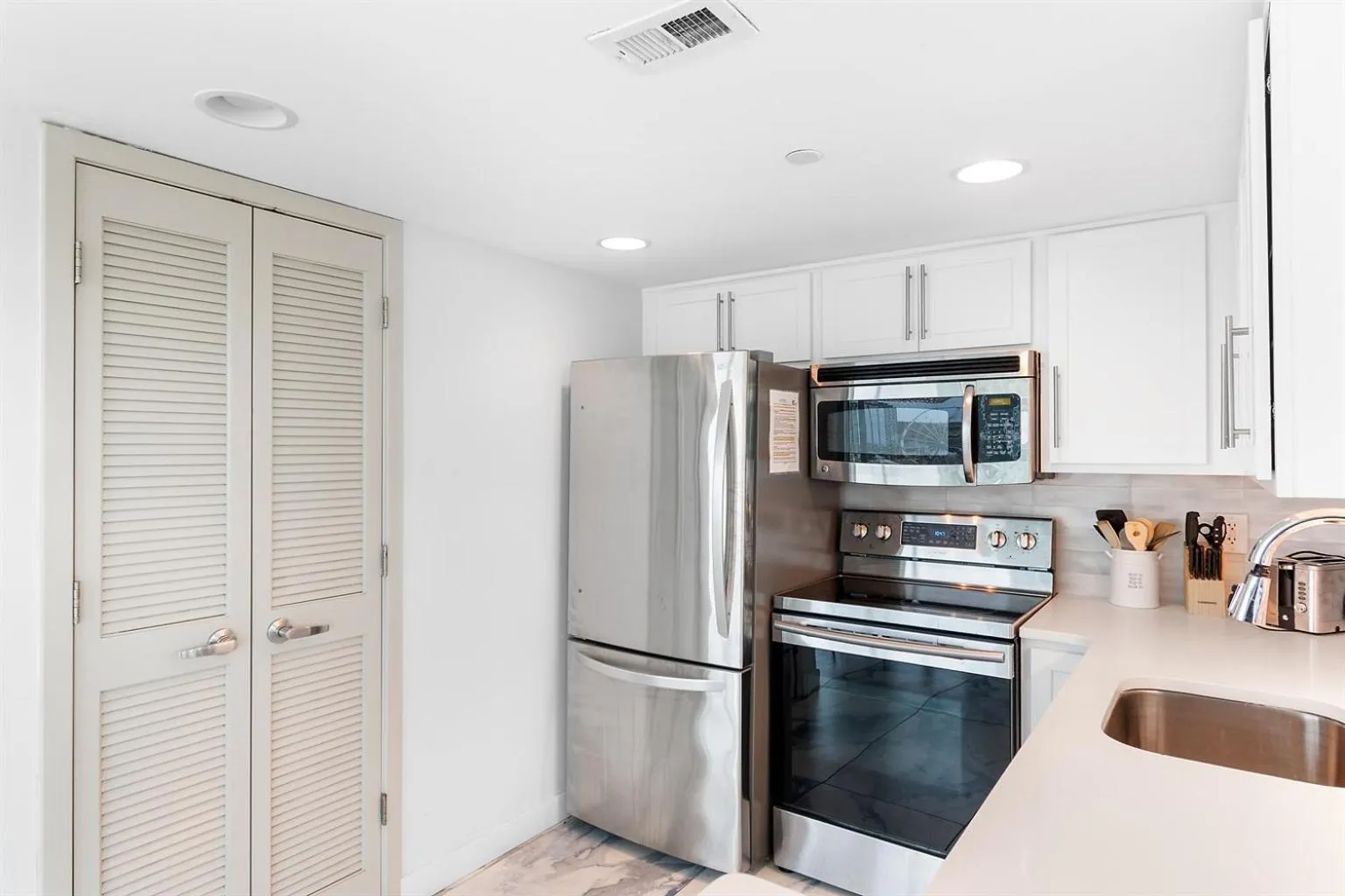 Ocean Front Corner Unit