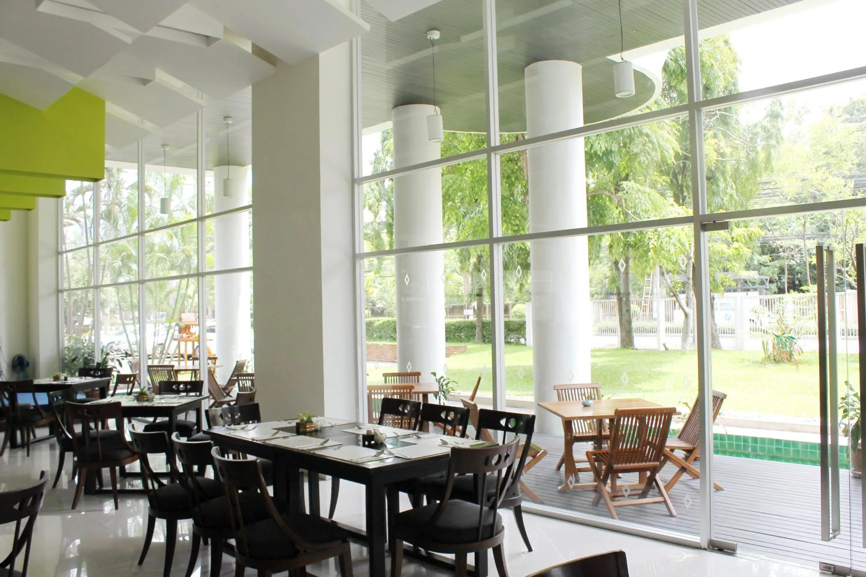 Restaurant/places to eat in Chiang Mai Hill Hotel