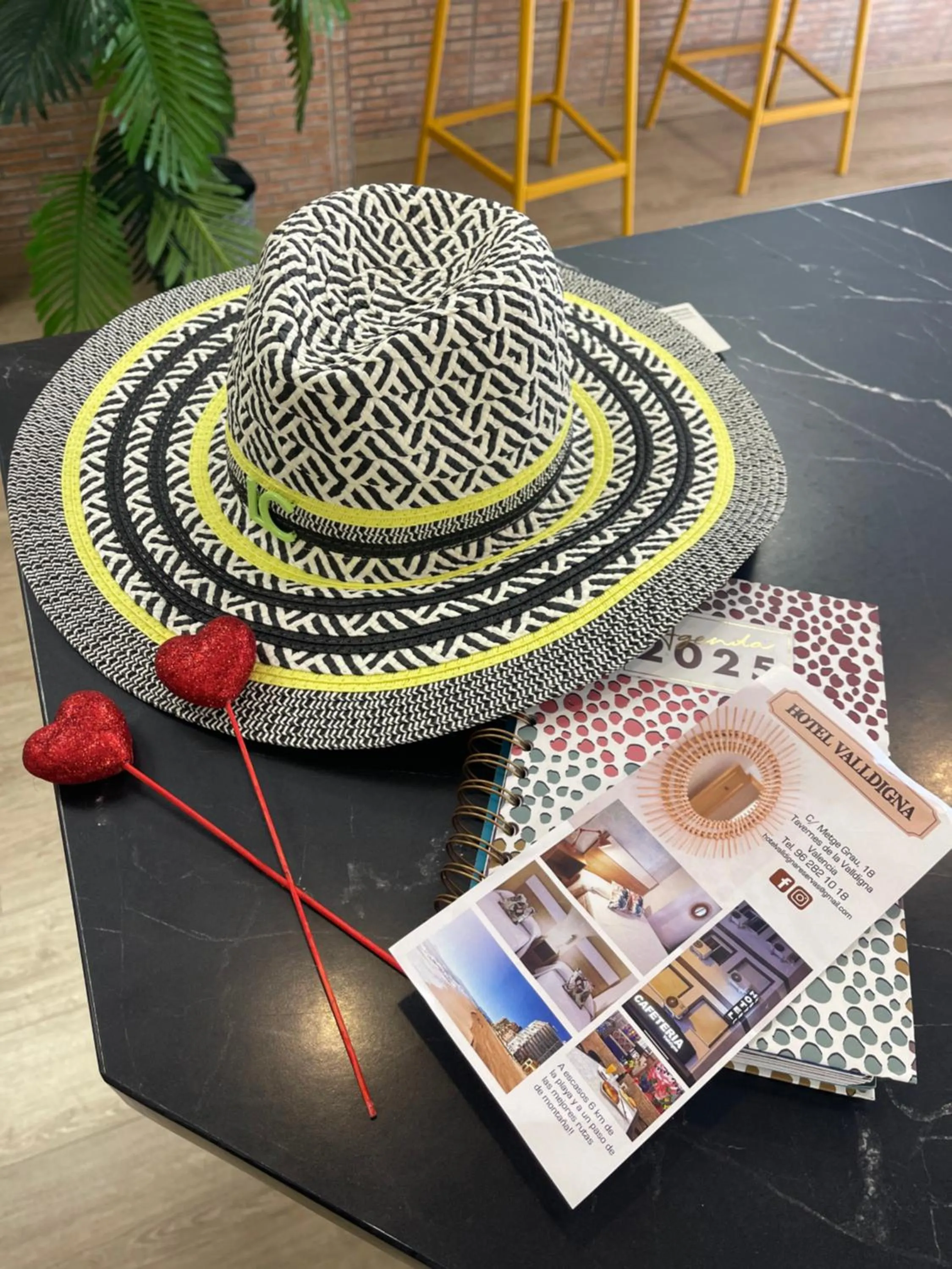 Lobby or reception in Hotel Valldigna