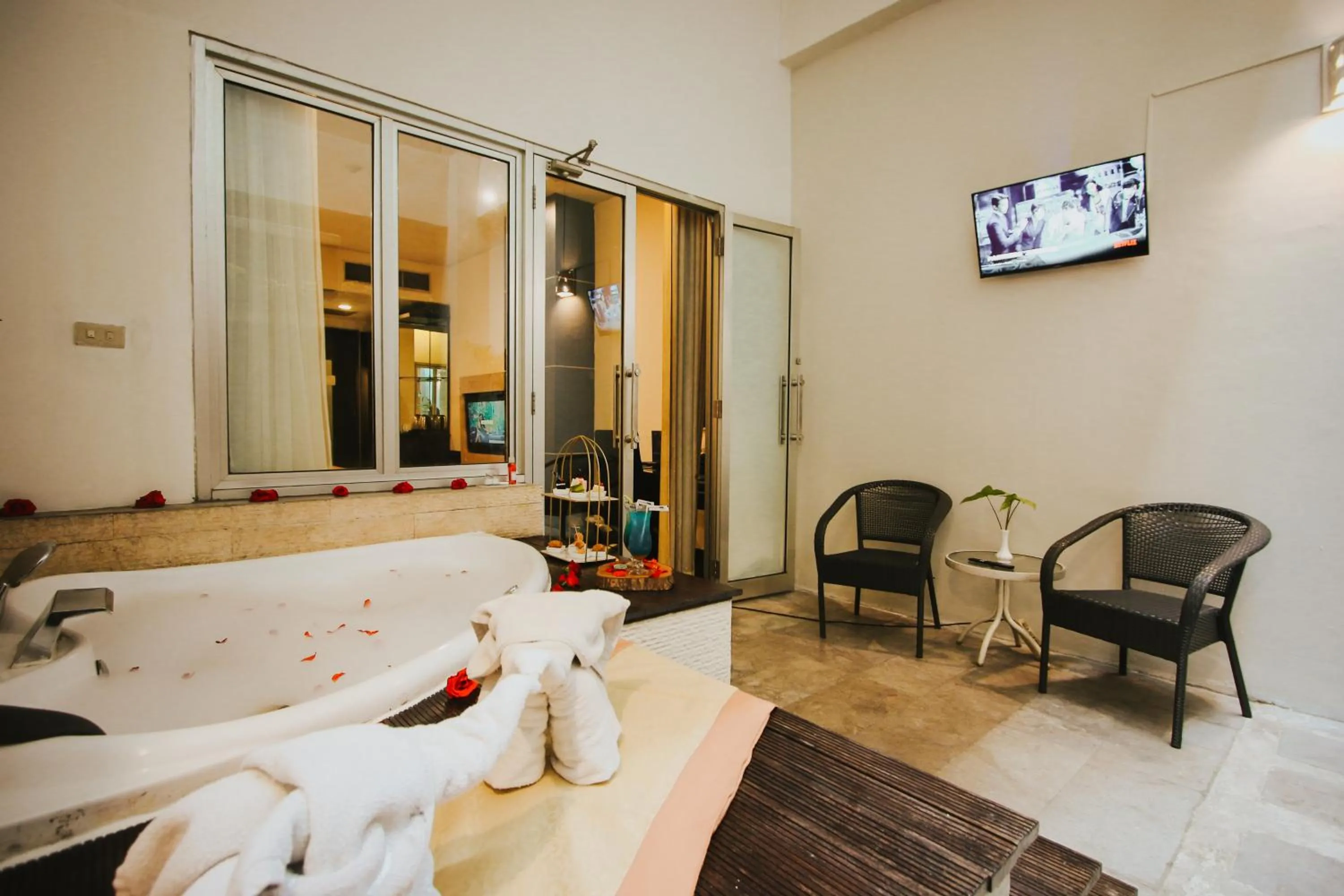 Bedroom in Golden Flower by KAGUM Hotels