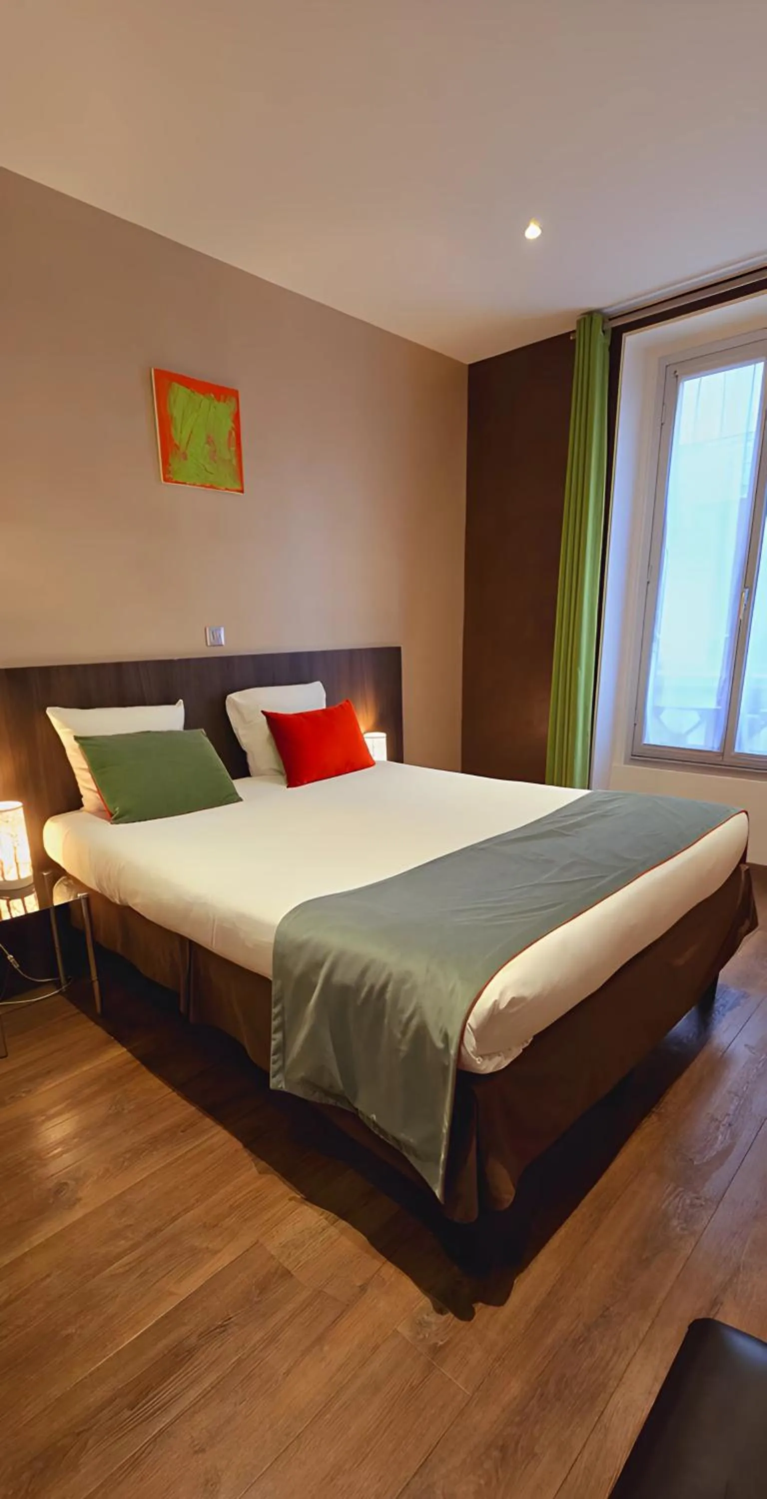 Bed in Hotel Pax Opera