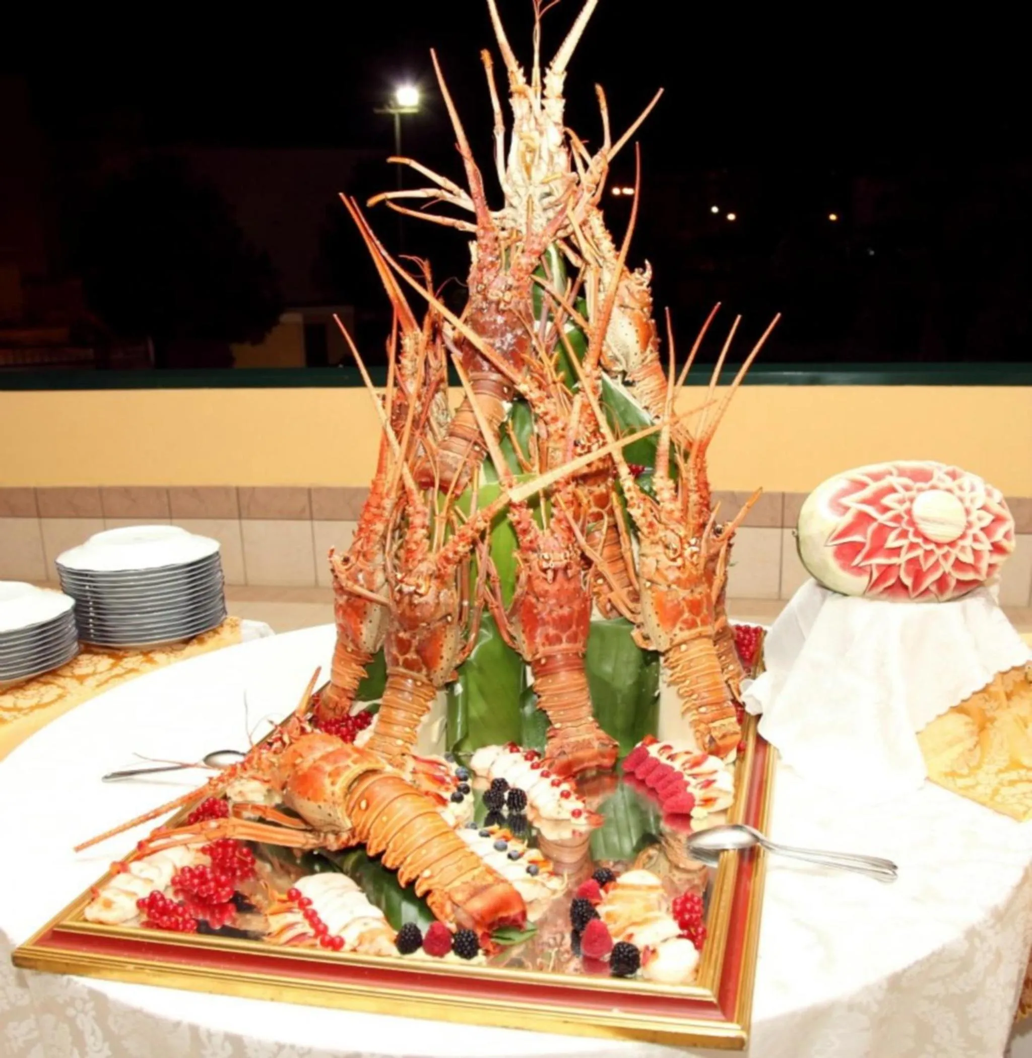 Restaurant/places to eat, Food in Hotel Apan