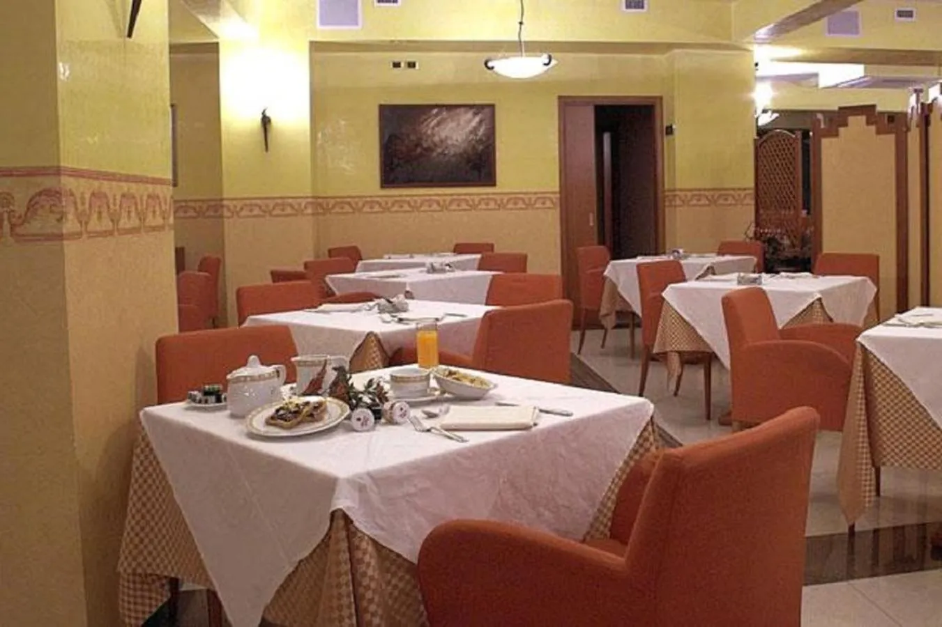 Restaurant/Places to Eat in Hotel Apan