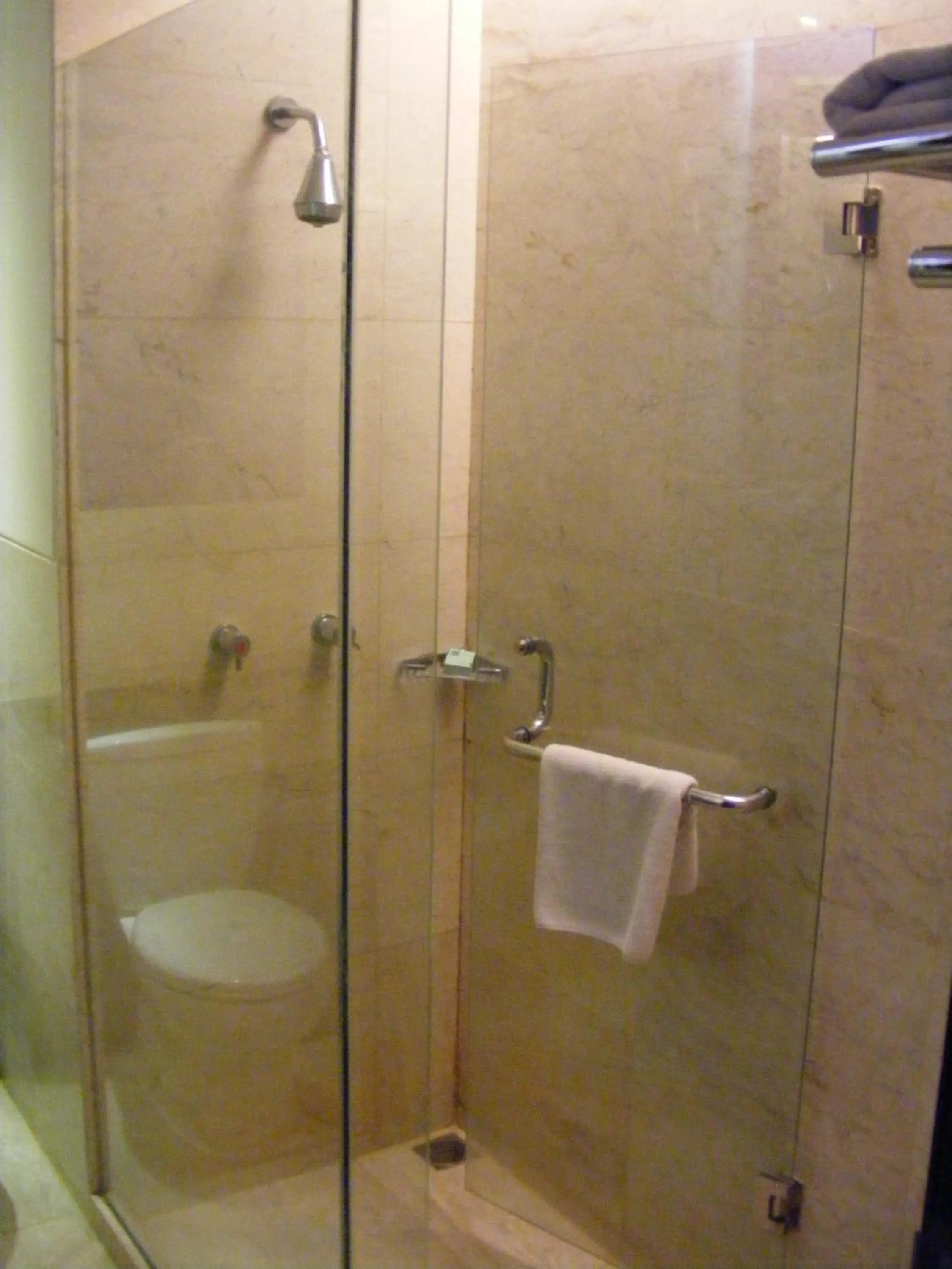 Bathroom in Grand Serela Setiabudhi Bandung