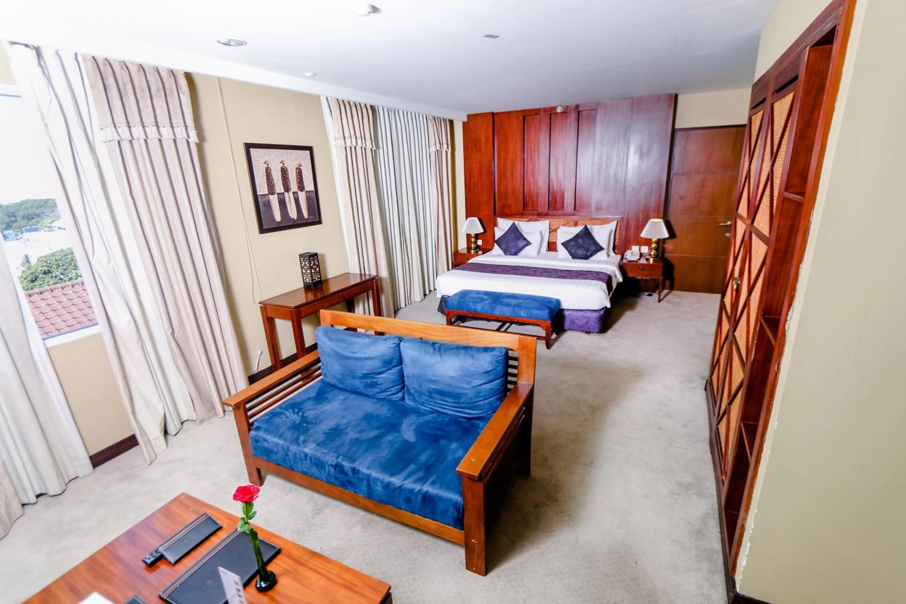 Photo of the whole room, Bed in Grand Serela Setiabudhi Bandung