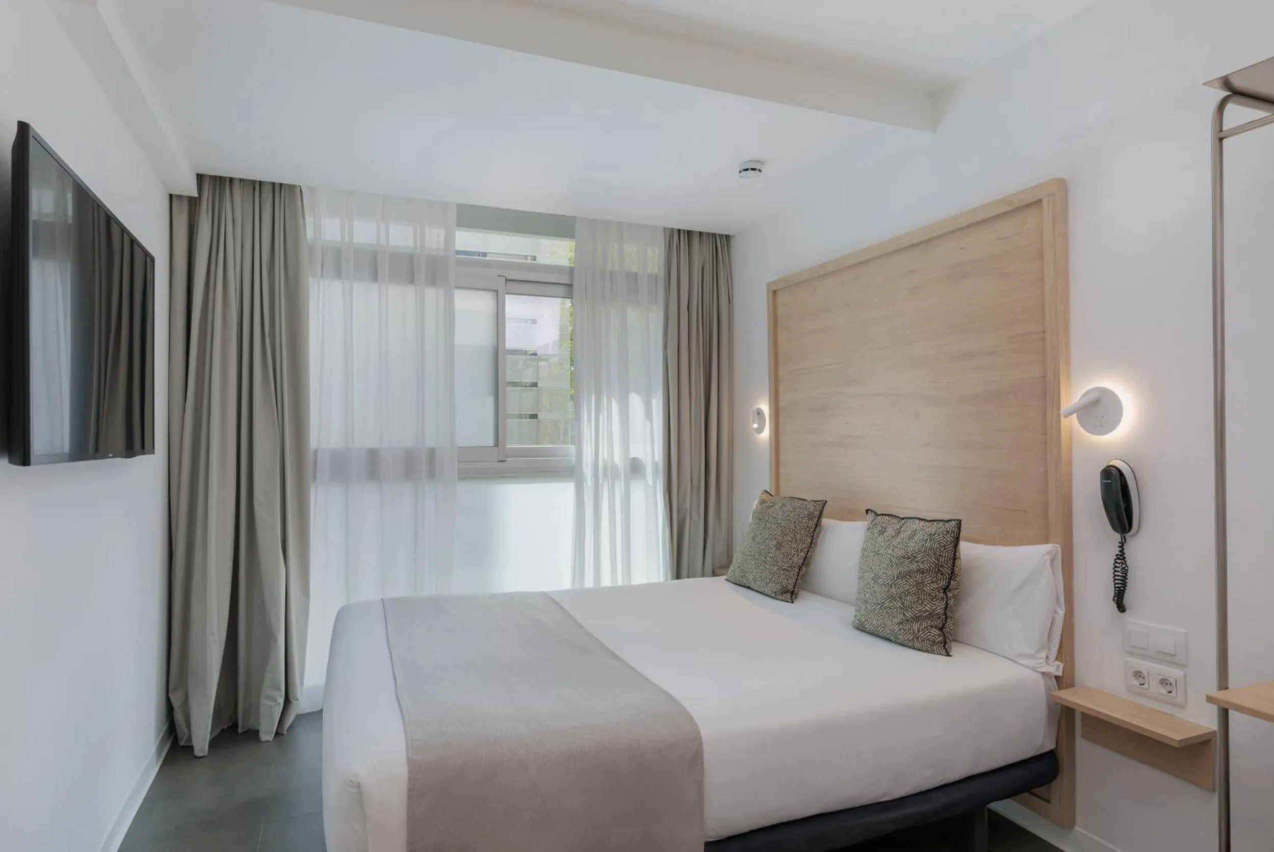 Bedroom, Bed in Casa Lit Barcelona