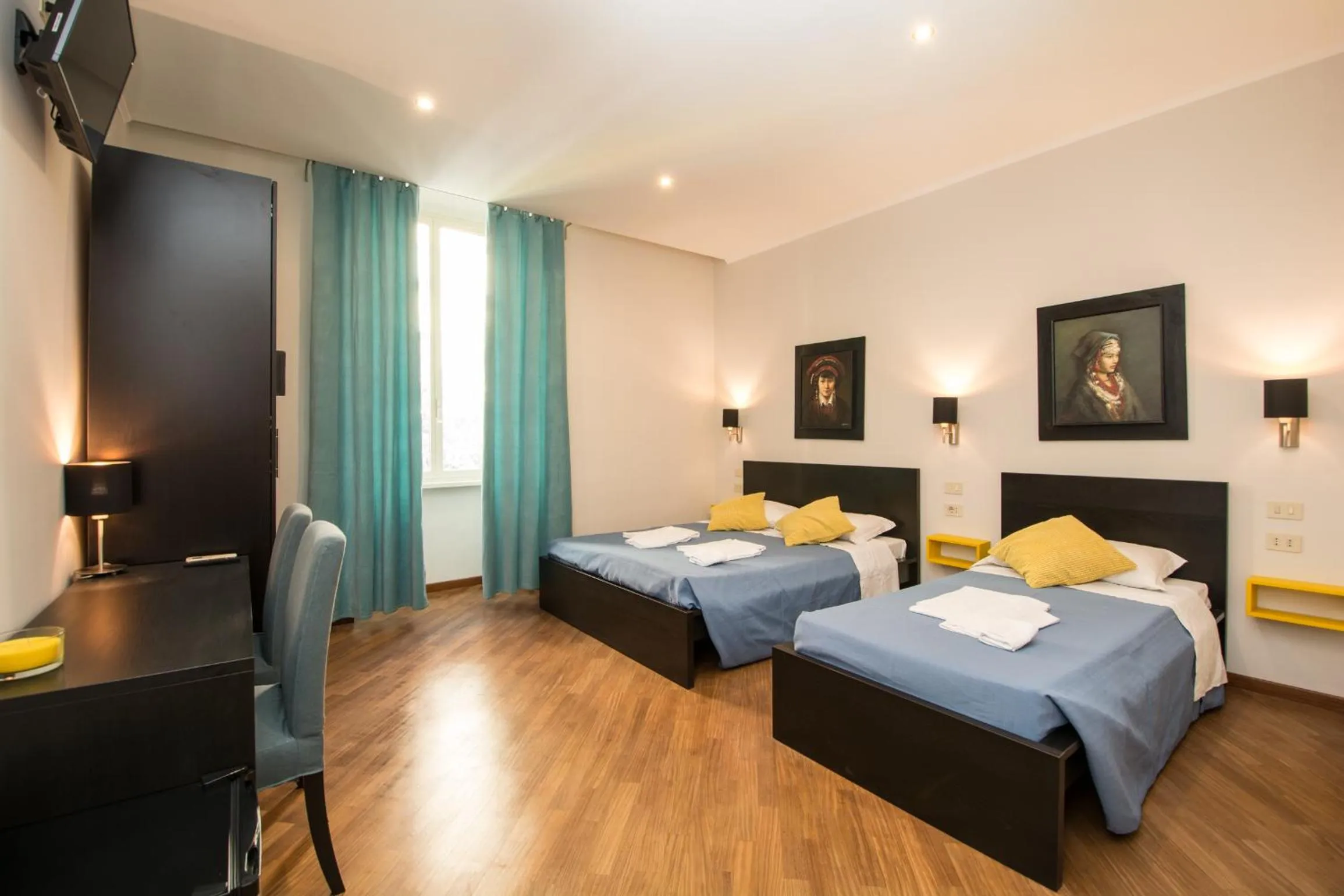 Bed in Seven Rooms Vatican