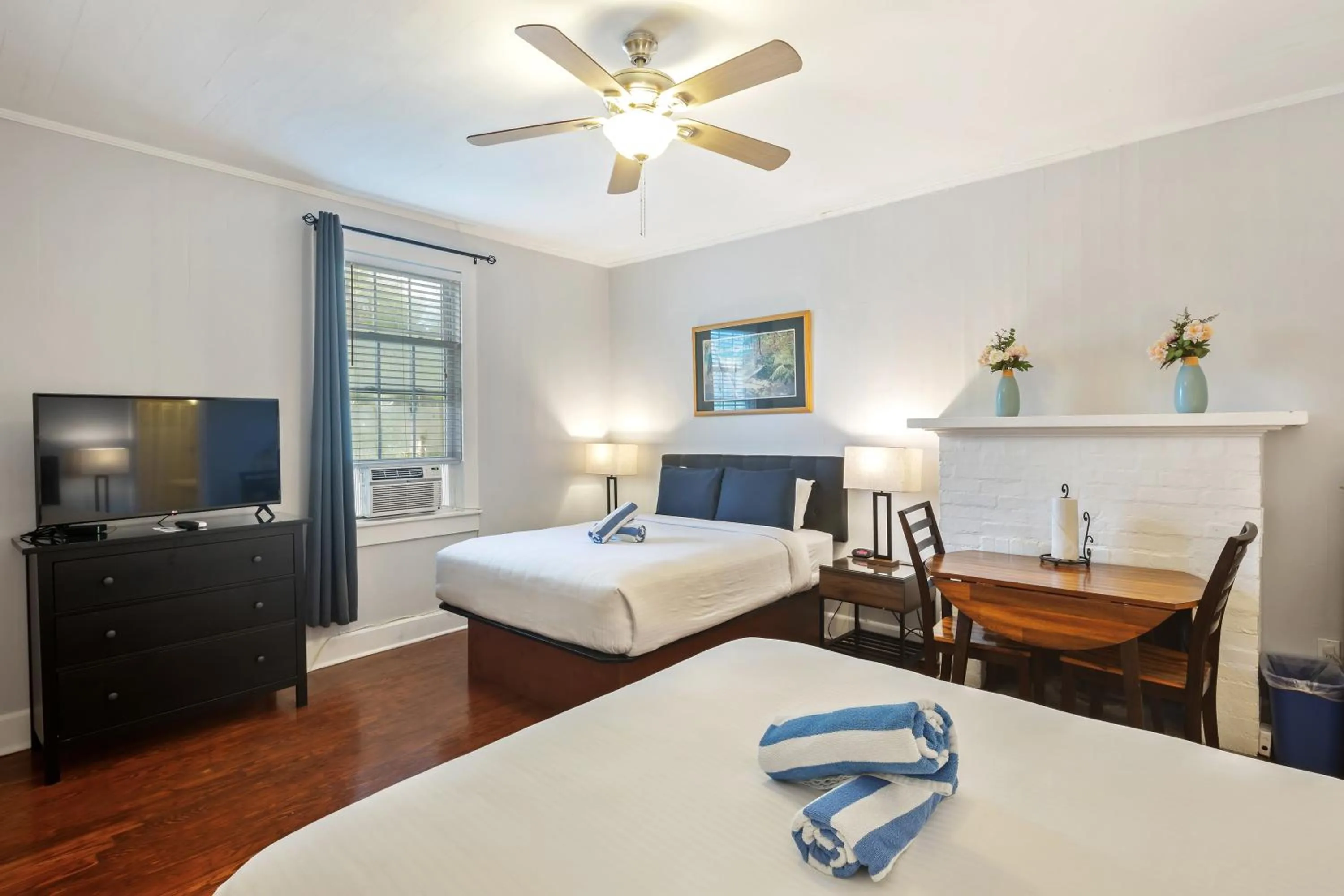 Bed in Kona Kai Oasis