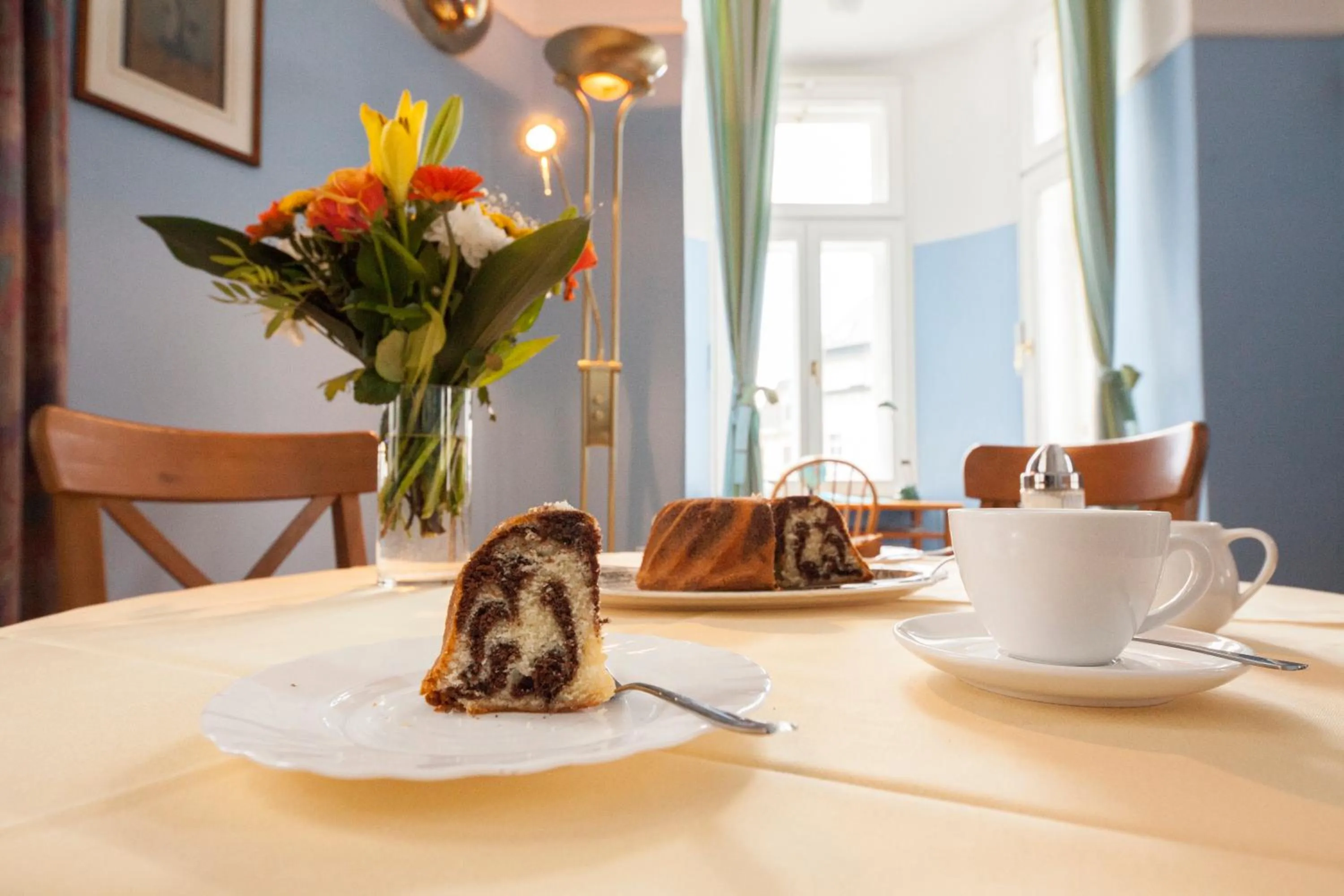 Dining area in Mondial Appartement Hotel