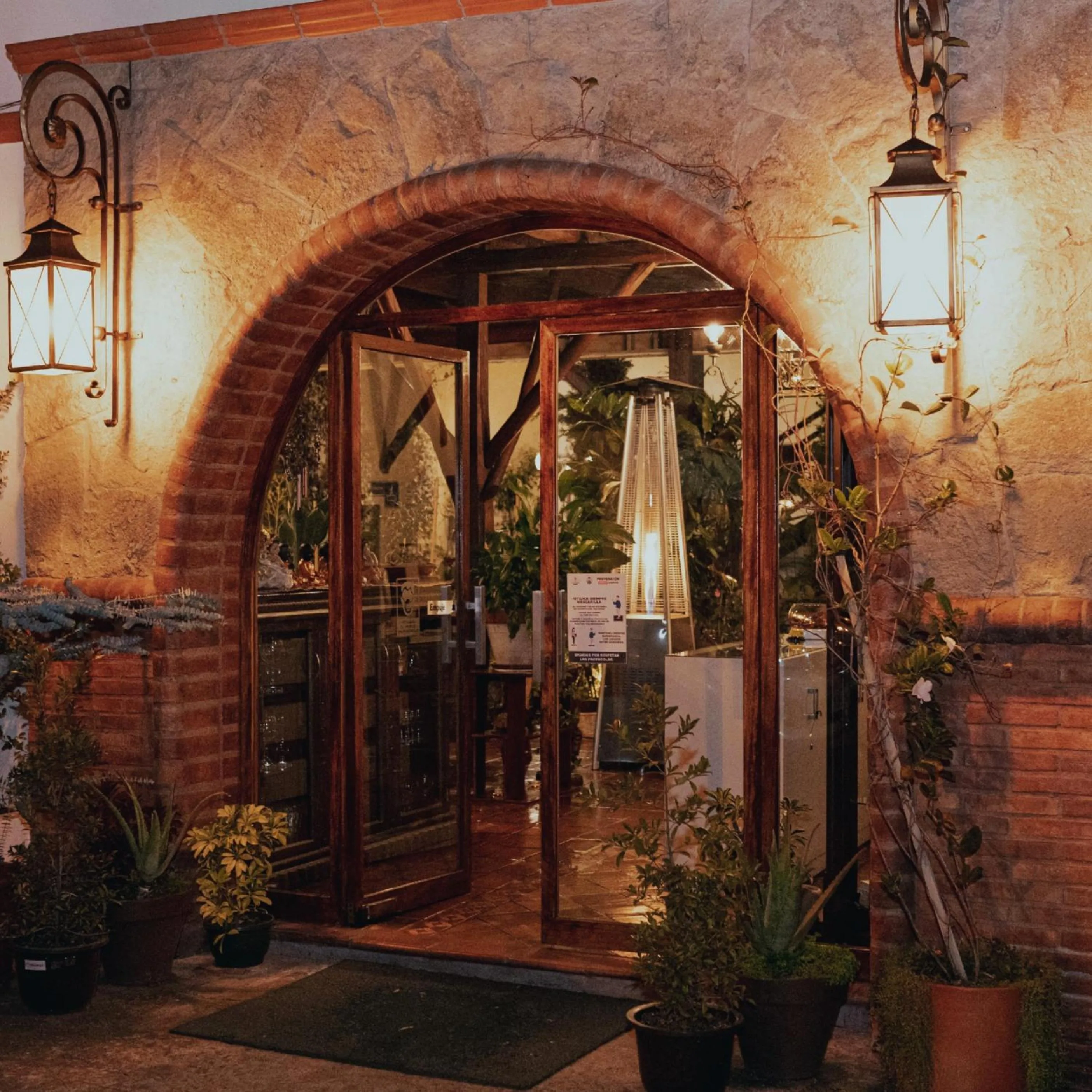 Facade/entrance in Hotel La Farola