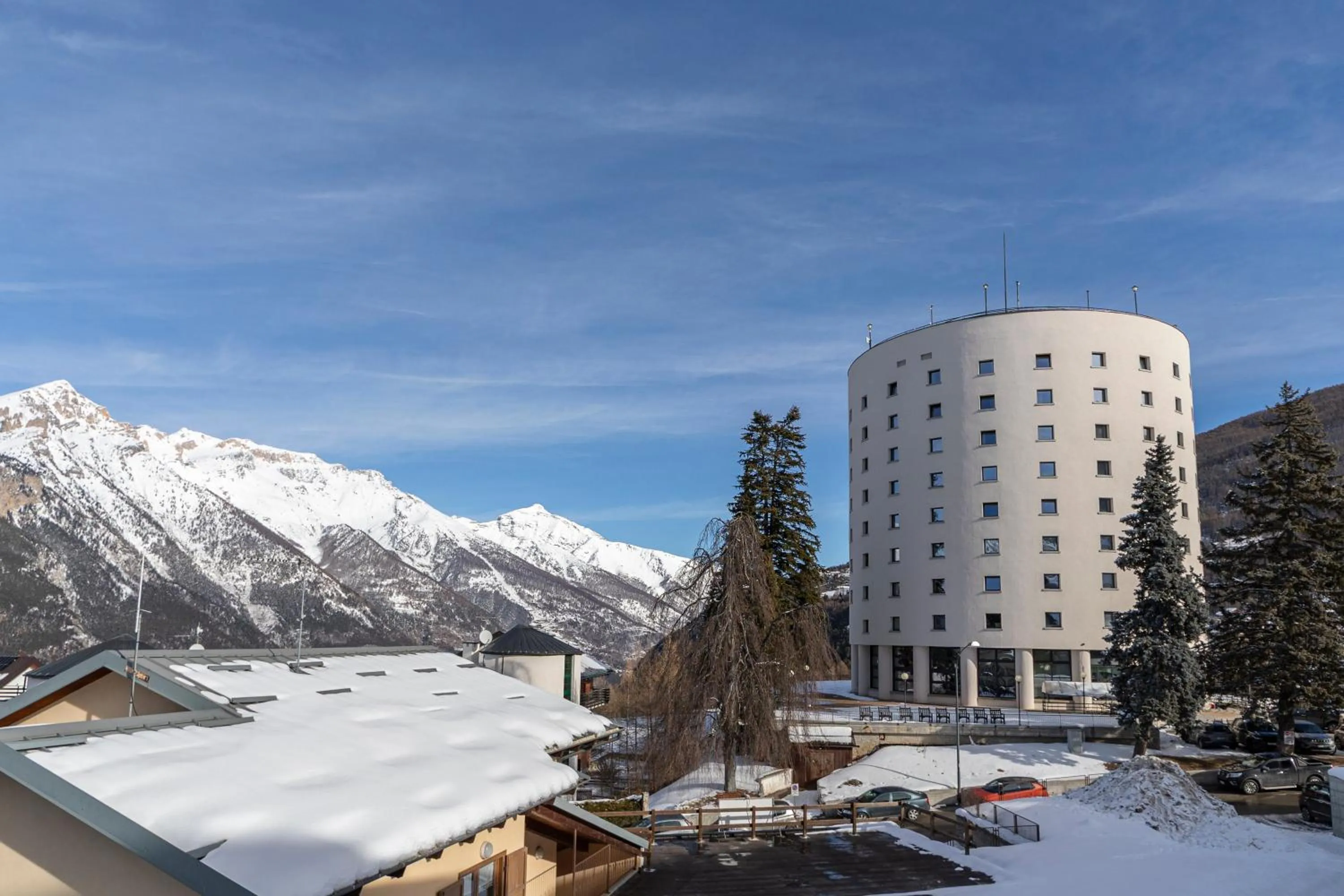 Property building in Hotel la Torre