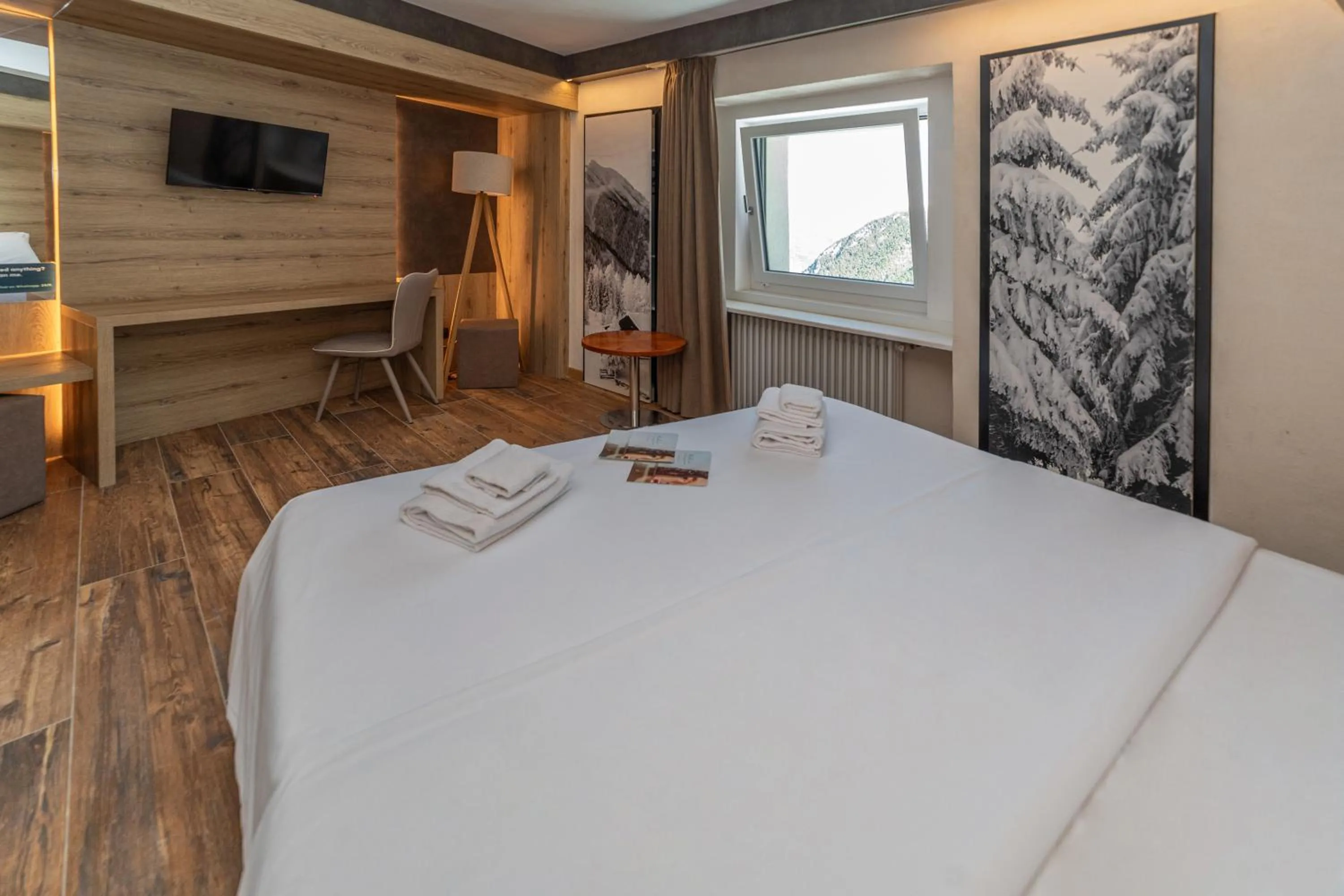 Bedroom, Bed in Hotel la Torre