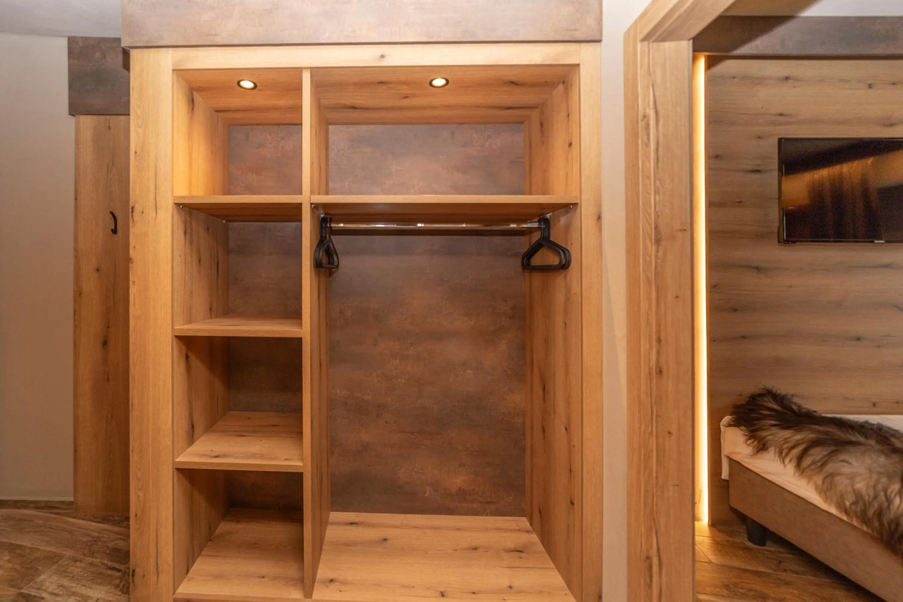 locker, Bed in Hotel la Torre