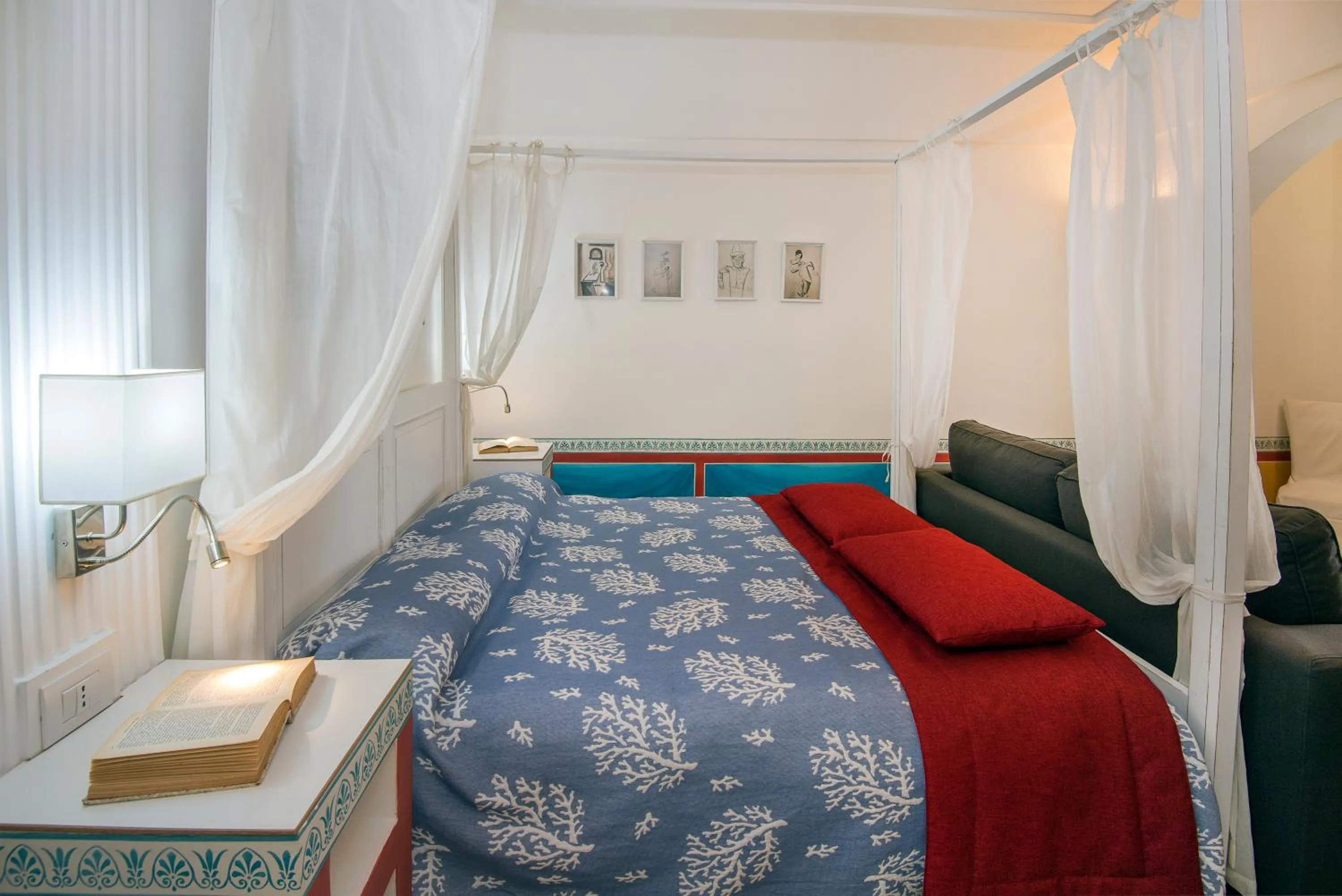 Bed in Villa Patrizi