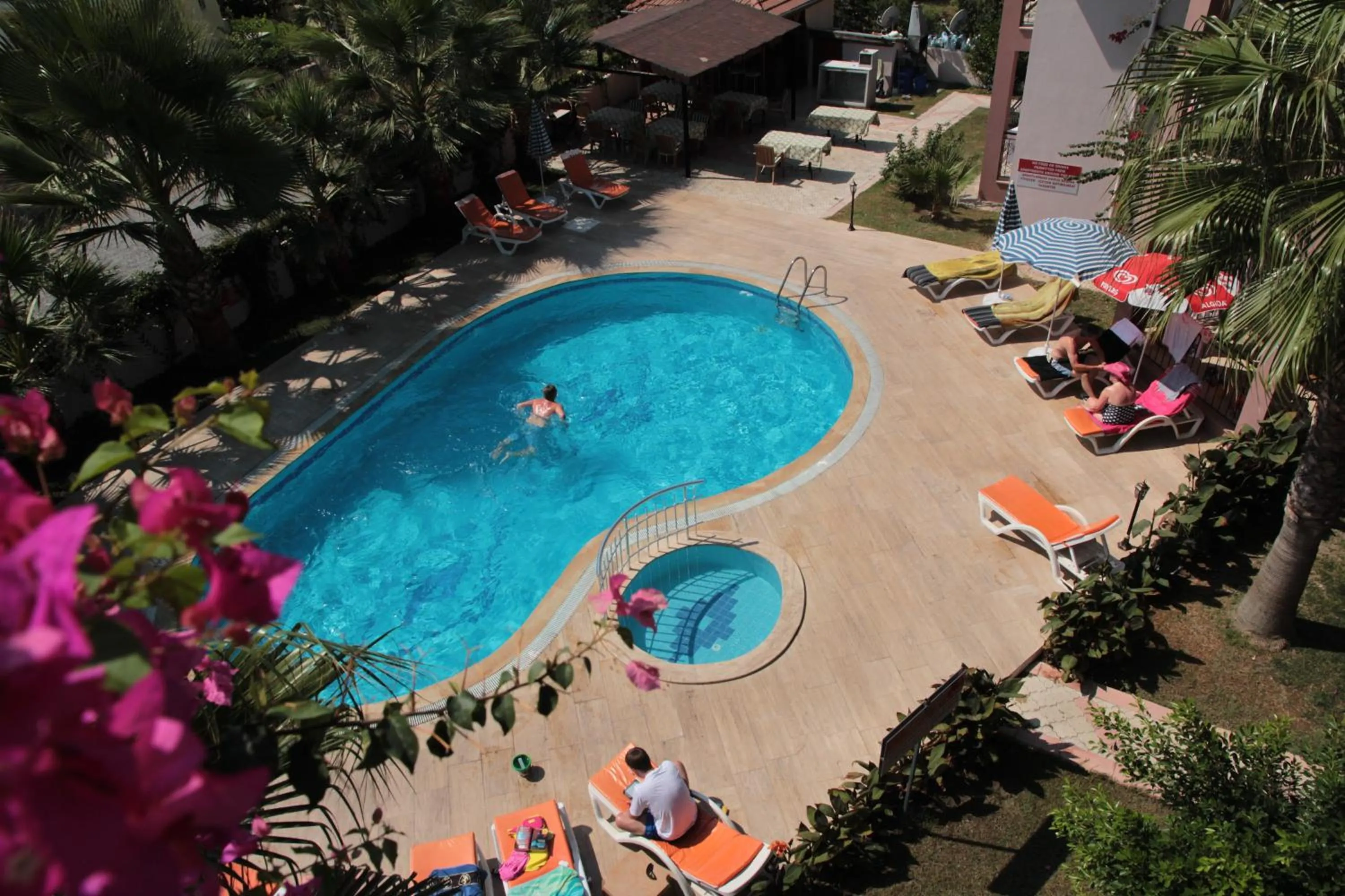 Day in Minta Apartments