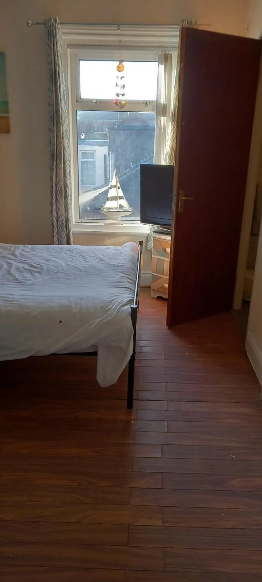 Bed in The Osprey Hotel