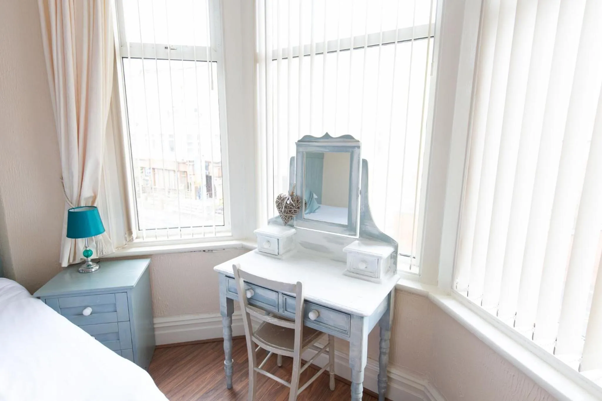 Bed in The Osprey Hotel