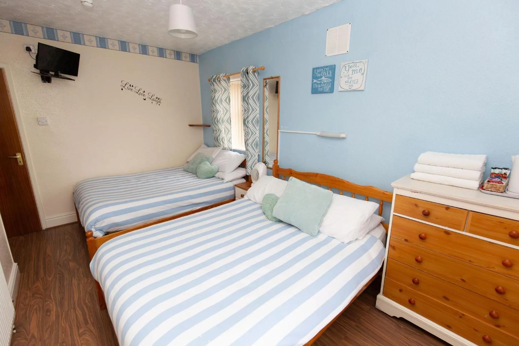 Bed in The Osprey Hotel