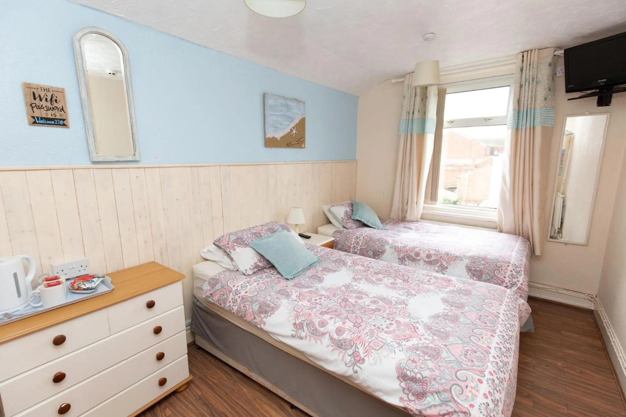 Bed in The Osprey Hotel