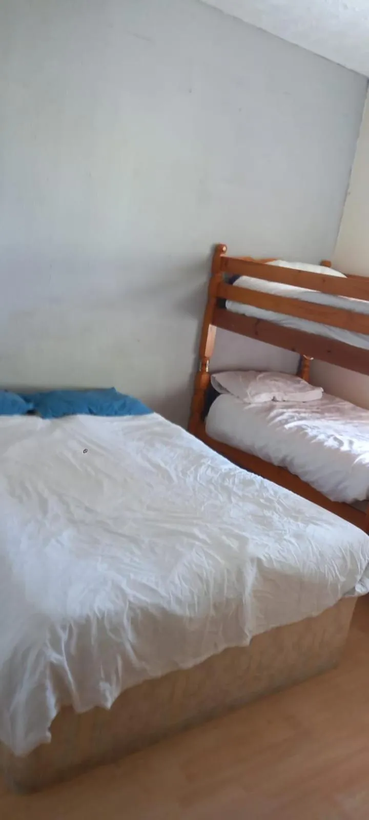 Bed in The Osprey Hotel