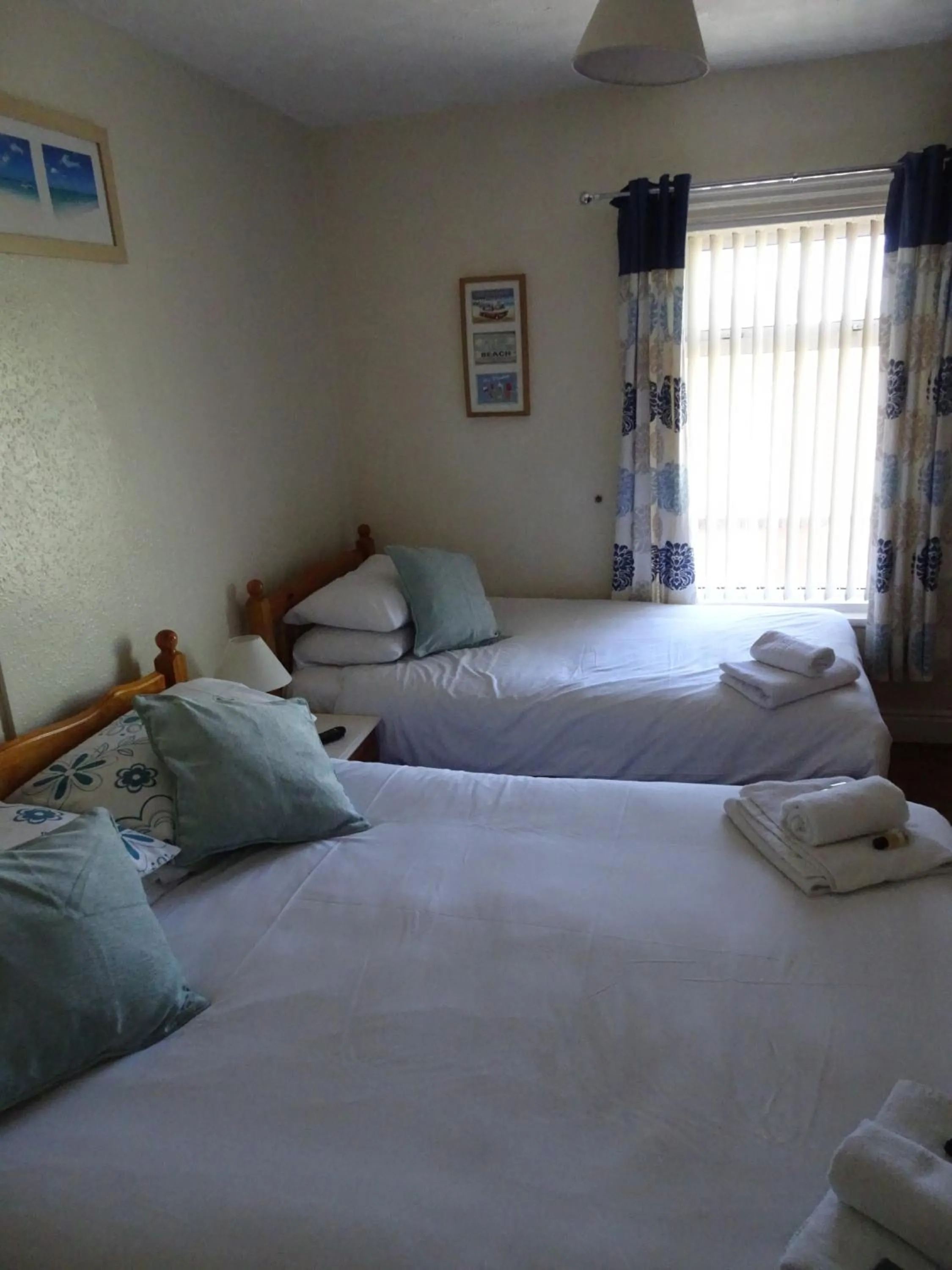 Bed in The Osprey Hotel