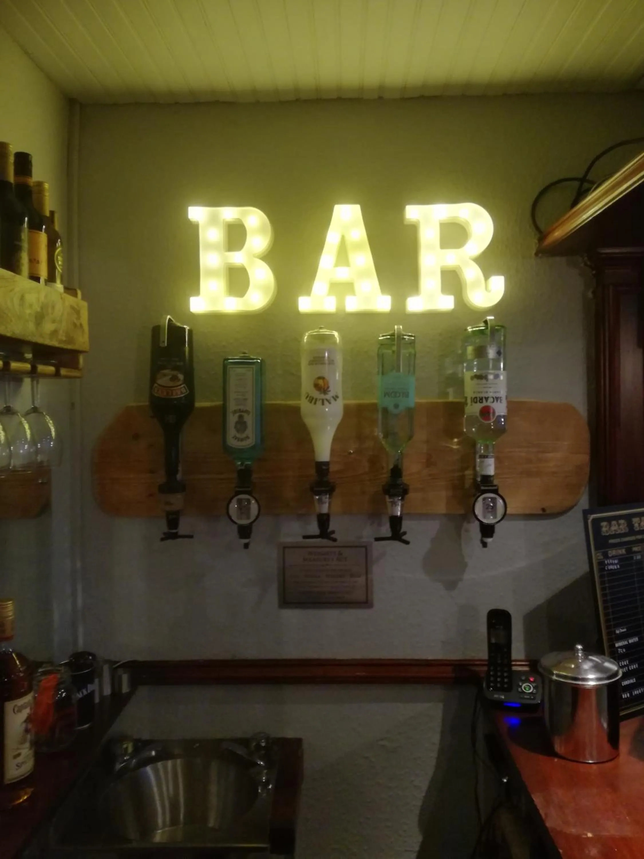 Lounge or bar in The Osprey Hotel