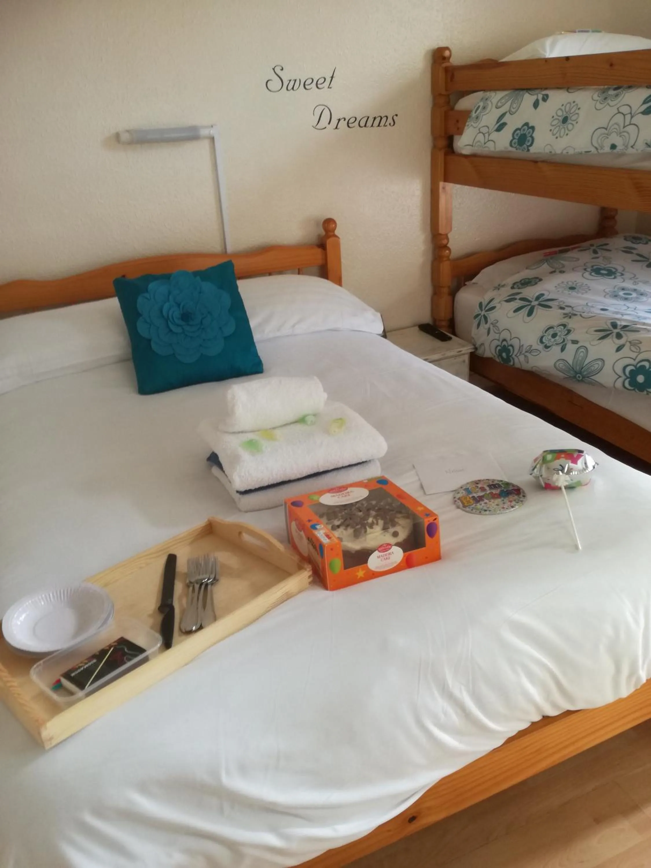 Bed in The Osprey Hotel