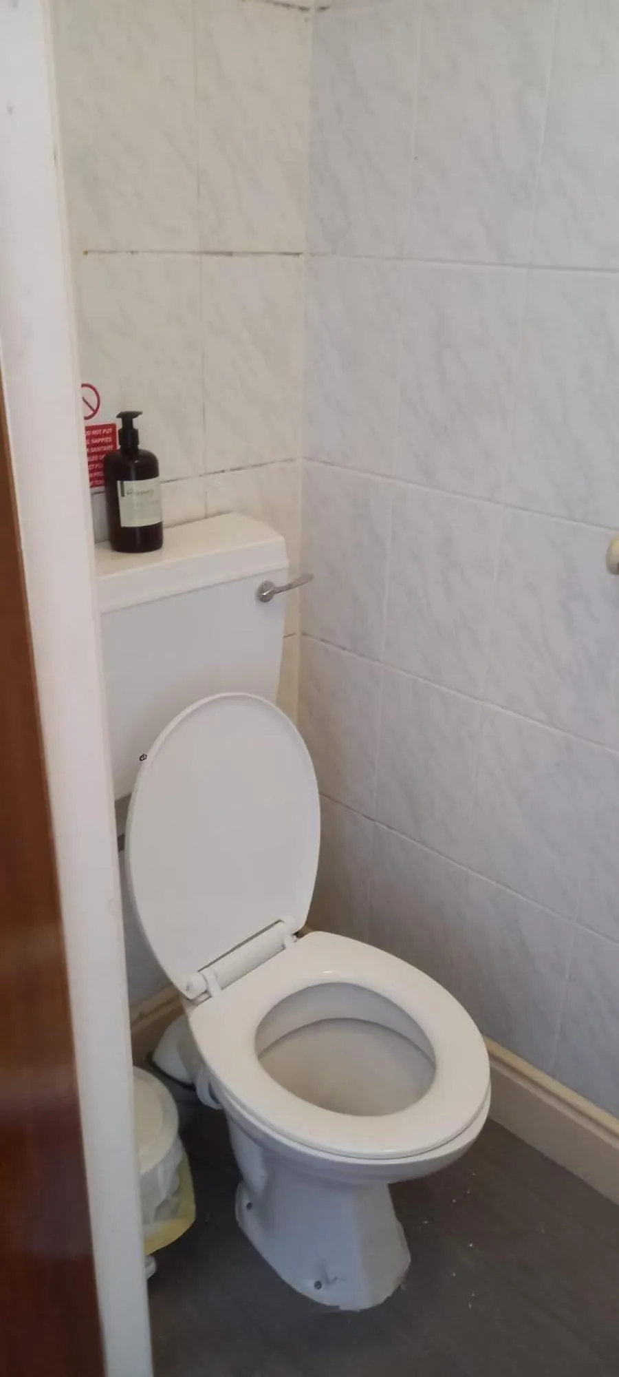 Toilet in The Osprey Hotel