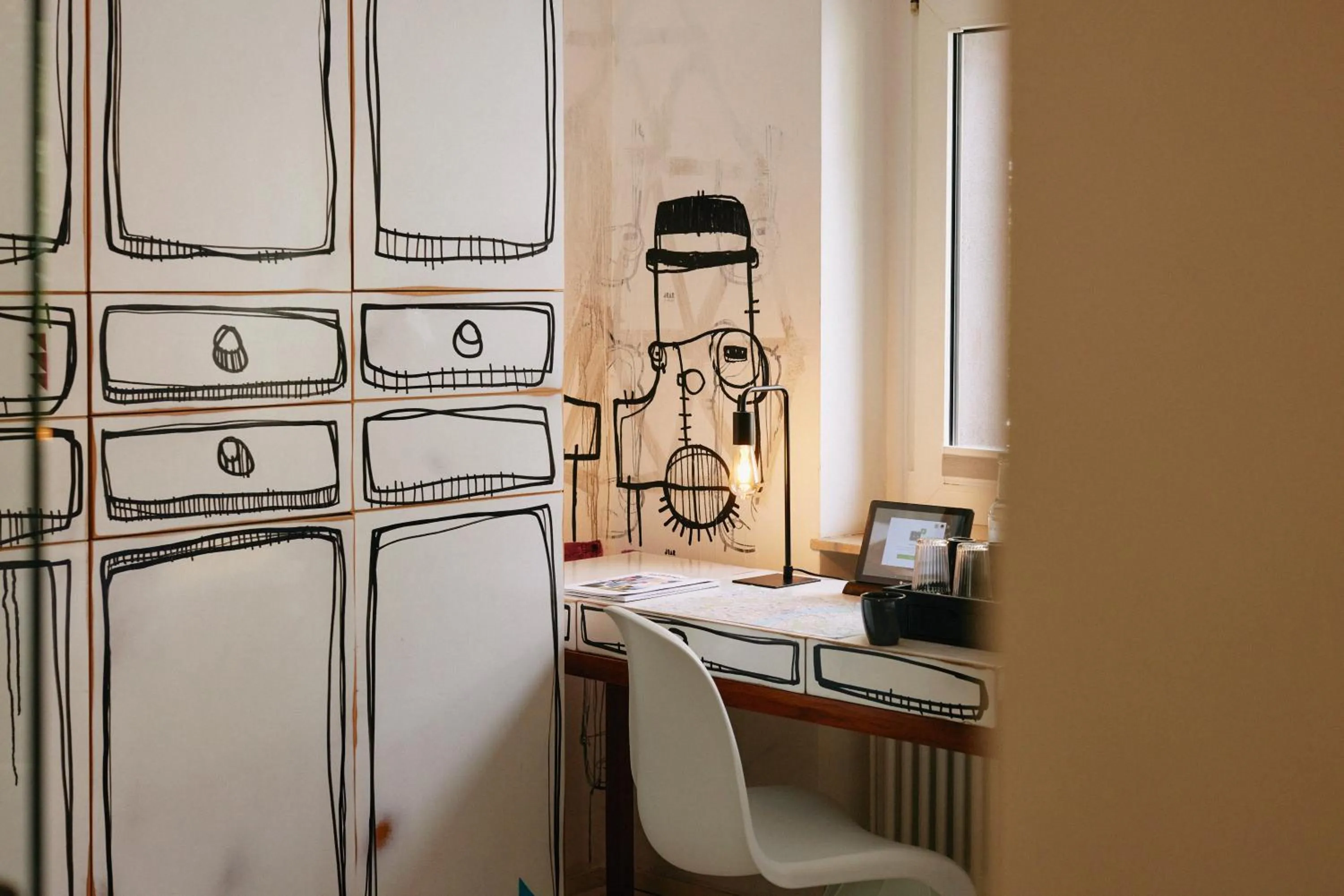 wardrobe in 18Arts Hotel - Living in a Gallery!