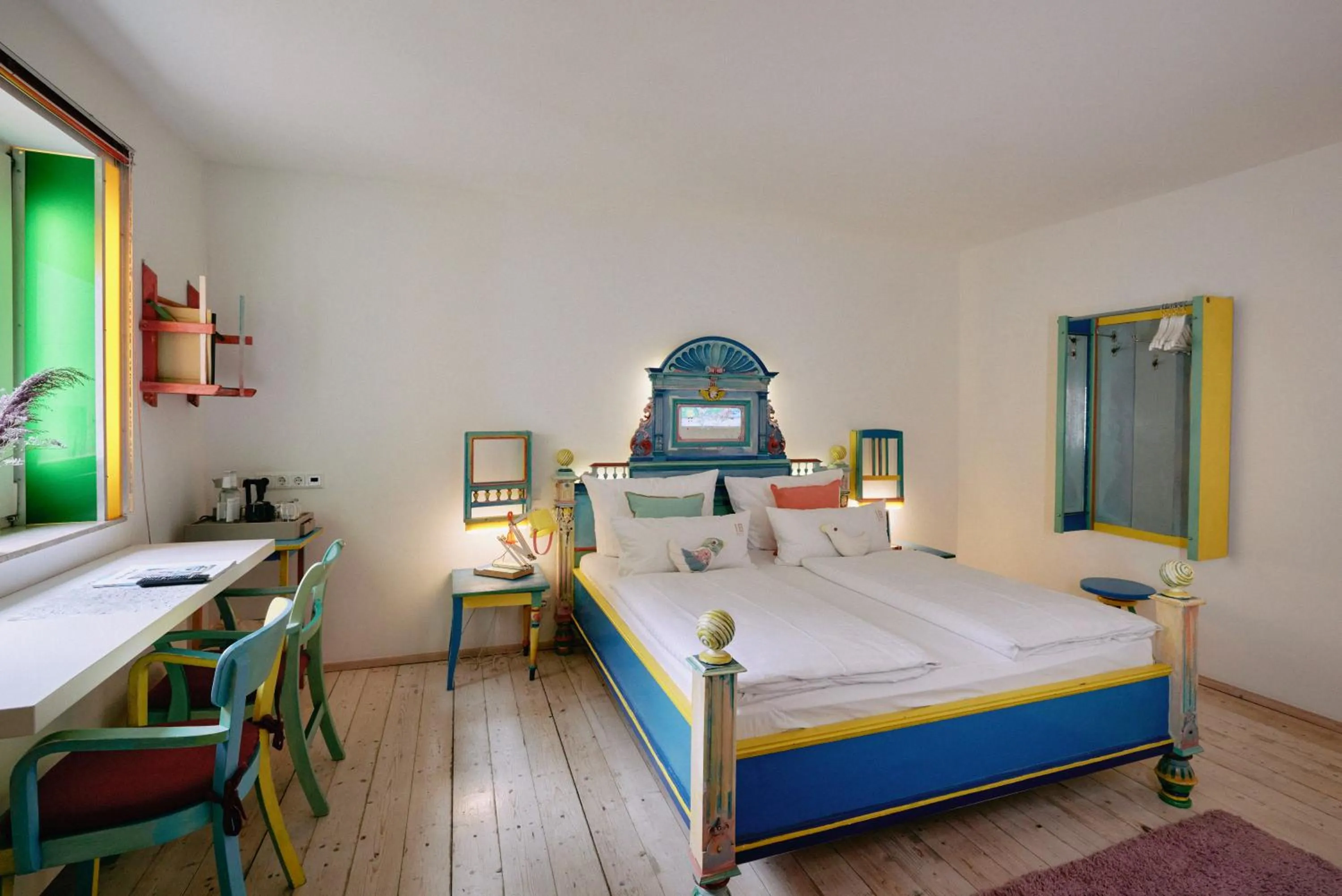 Photo of the whole room, Bed in 18Arts Hotel - Living in a Gallery!