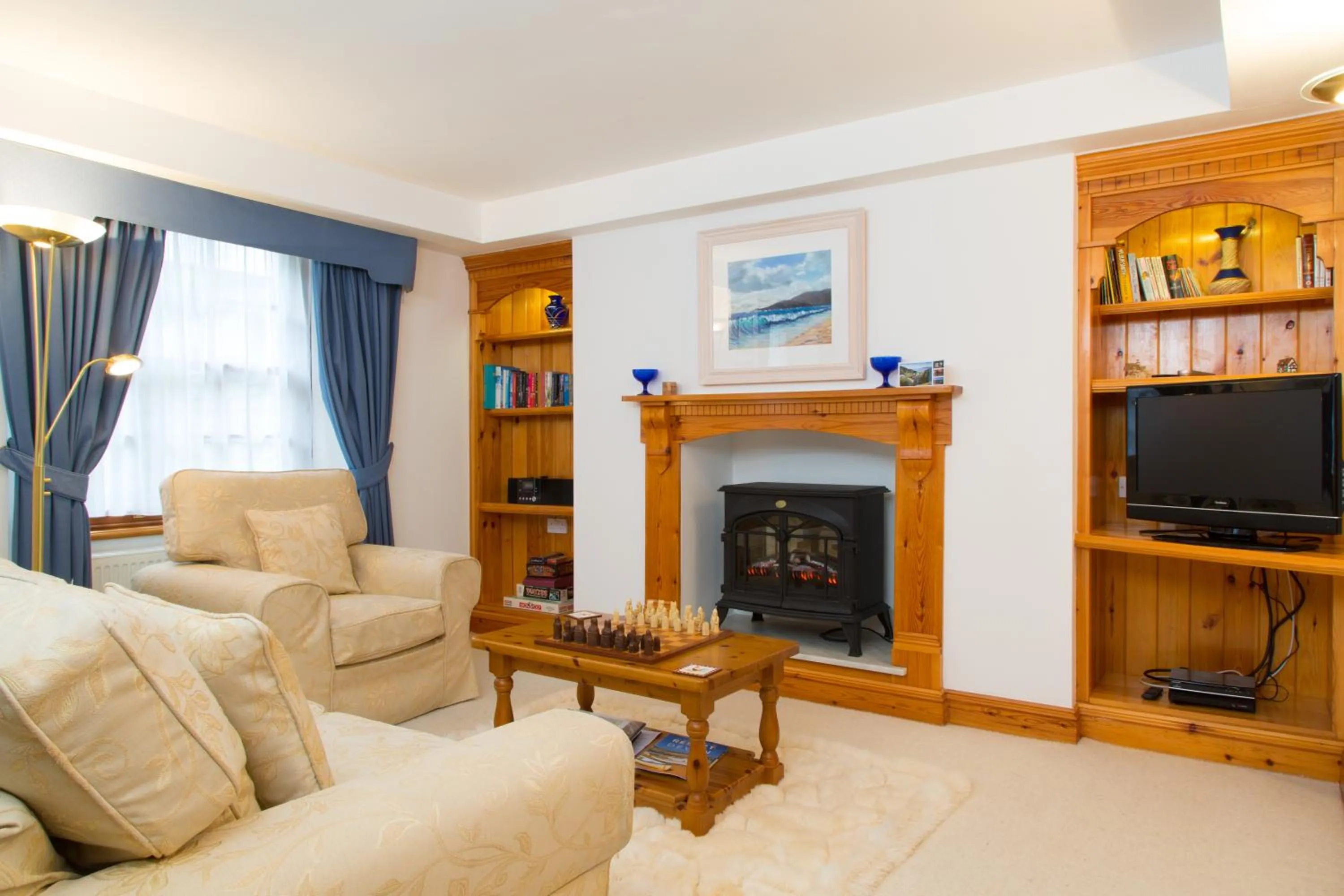 Living room in Bovisand Lodge Holiday Park, Beachside Location & Indoor Heated Pool