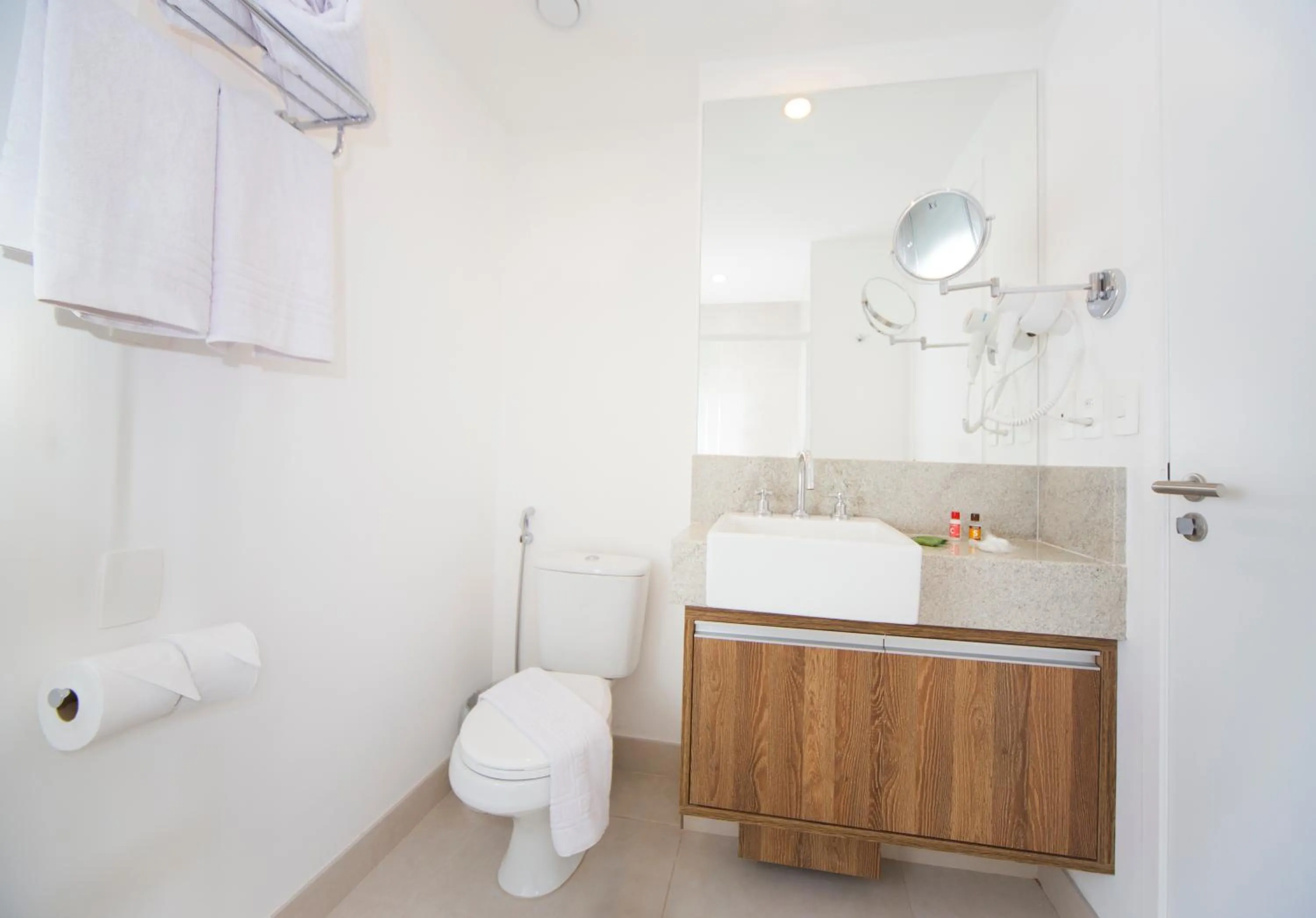 Bathroom in NB Hoteis