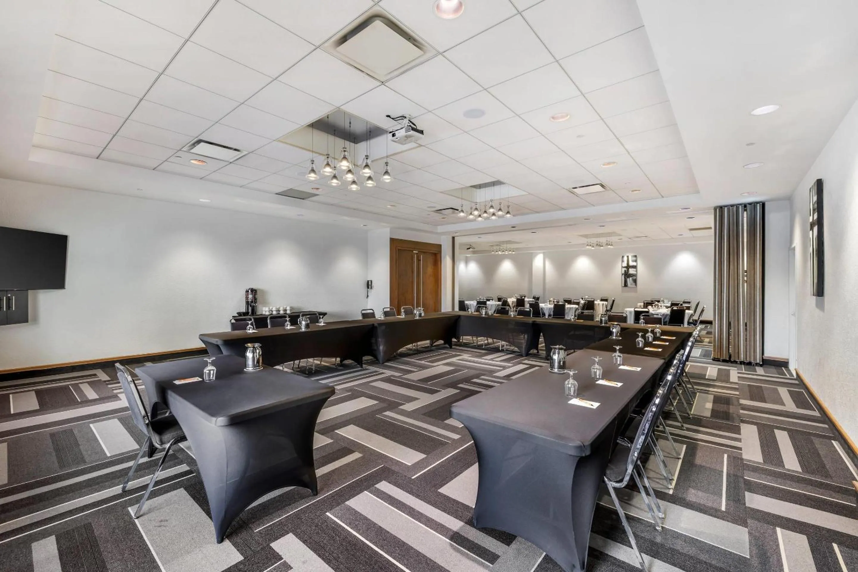 Meeting/conference room in Hotel Quartier, an Ascend Collection Hotel