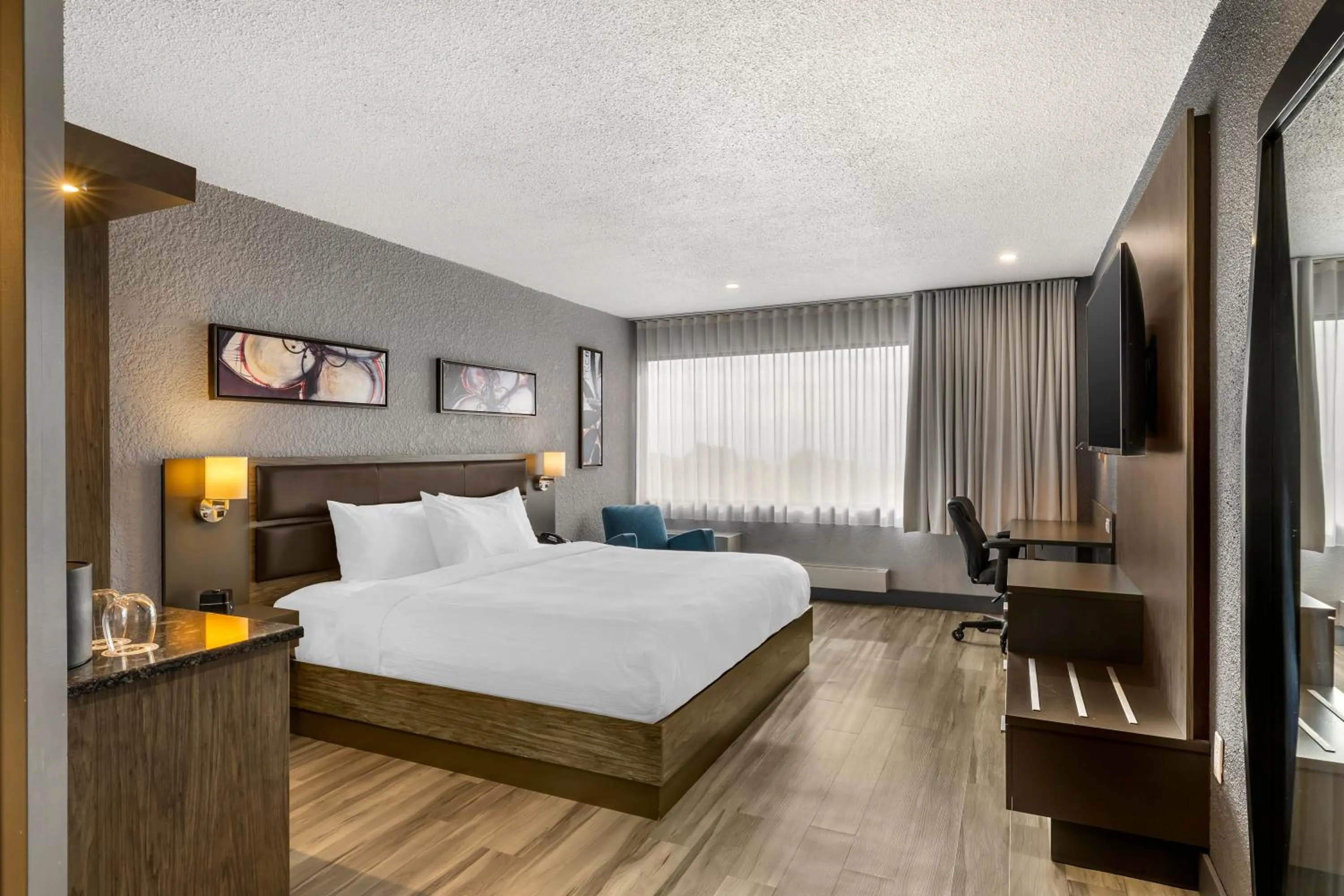 Photo of the whole room, Bed in Hotel Quartier, an Ascend Collection Hotel