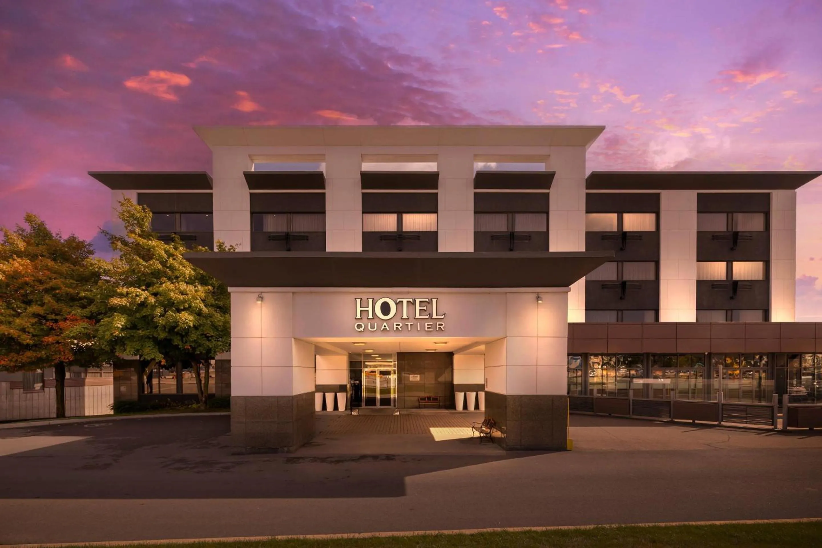 Property building in Hotel Quartier, an Ascend Collection Hotel