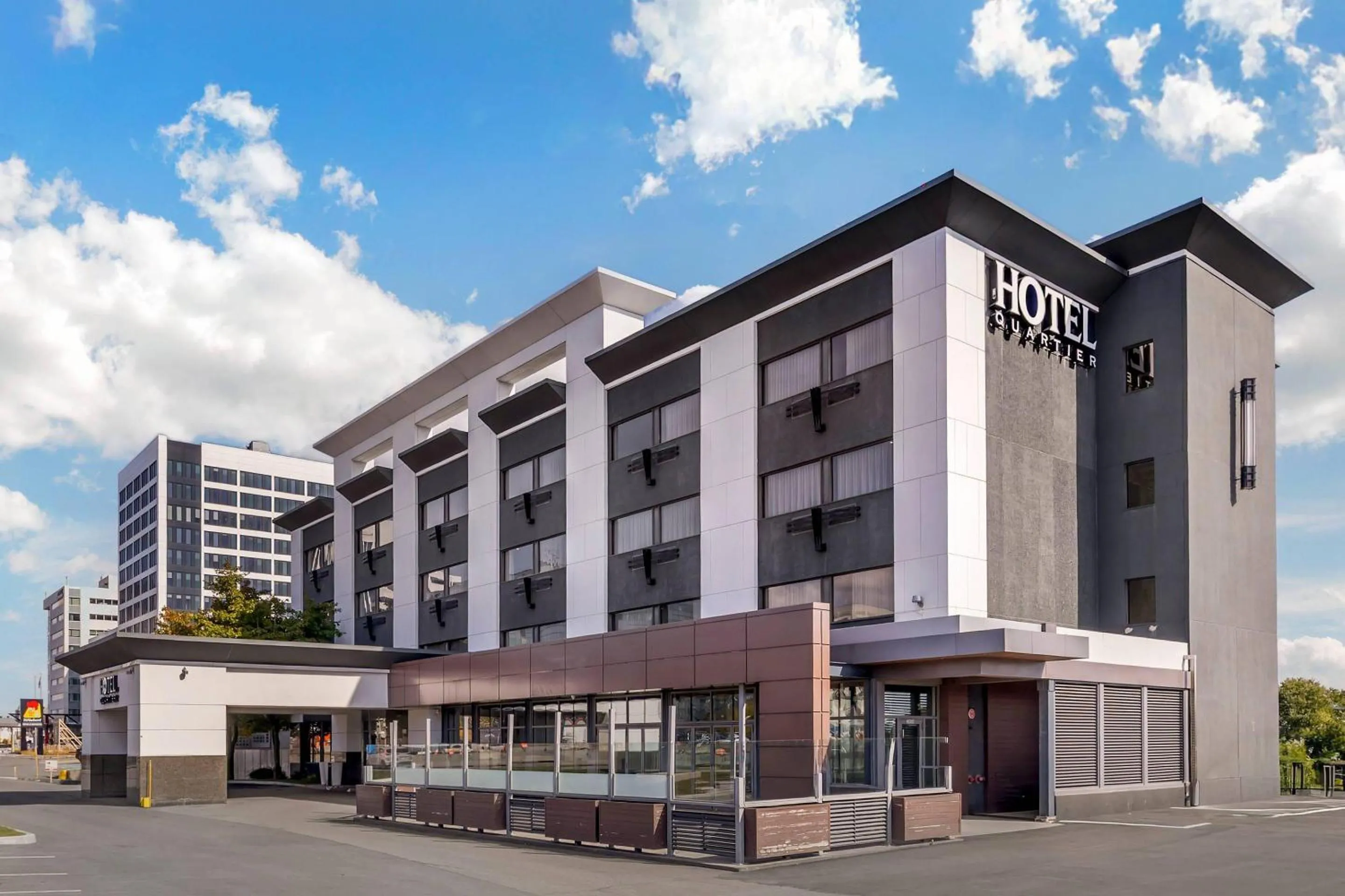 Property building in Hotel Quartier, an Ascend Collection Hotel