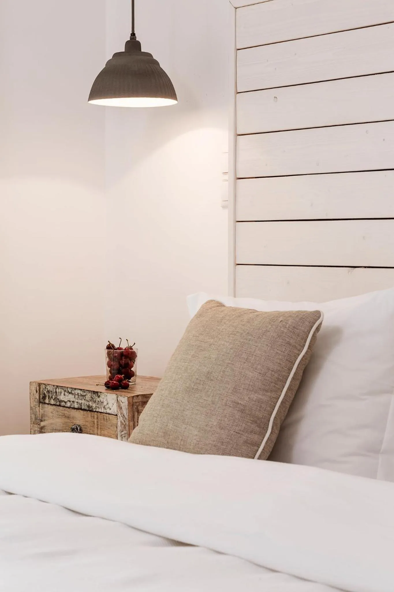 Decorative detail, Bed in Paradise Design Apartments