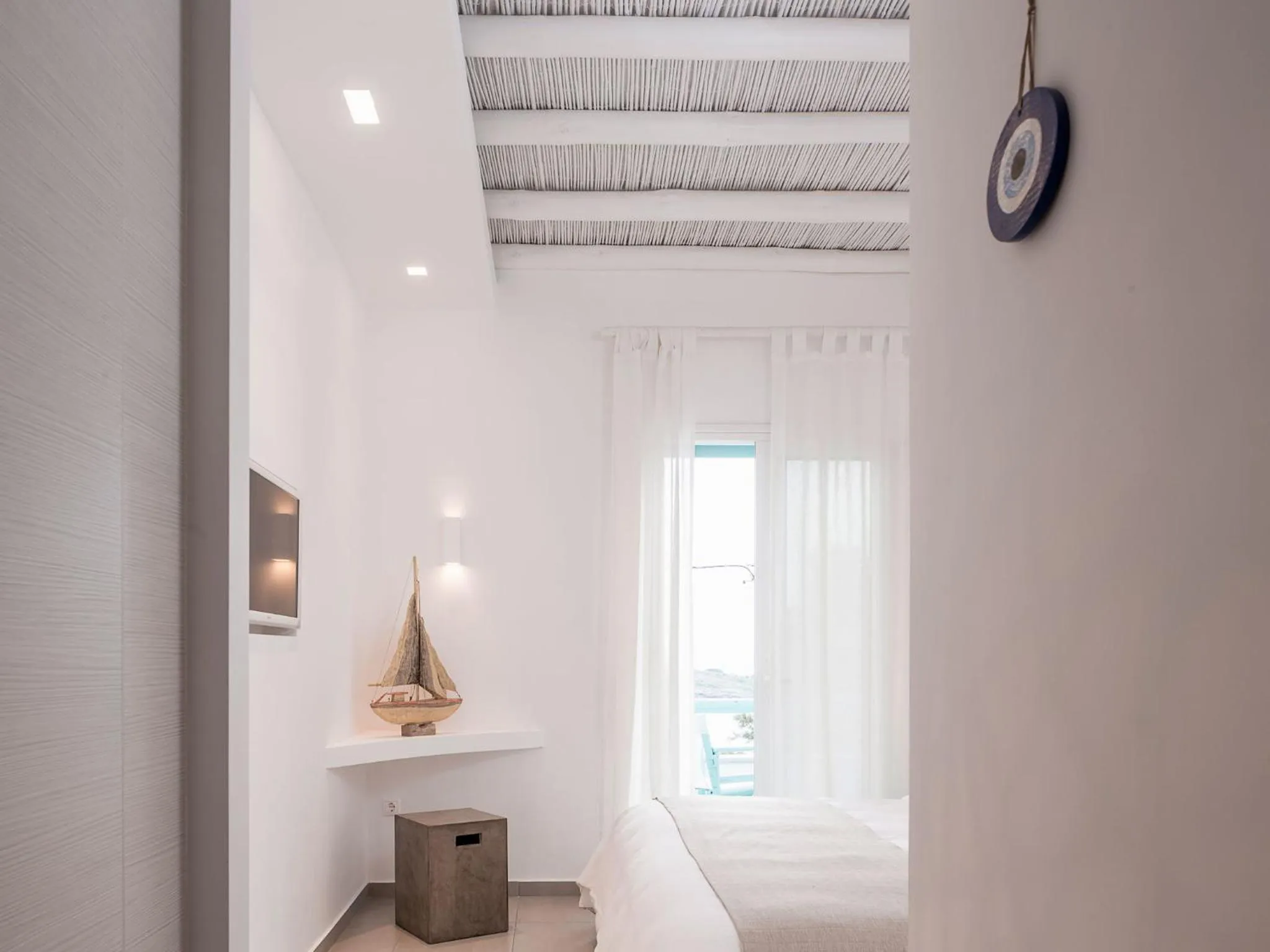 Photo of the whole room, Bed in Paradise Design Apartments