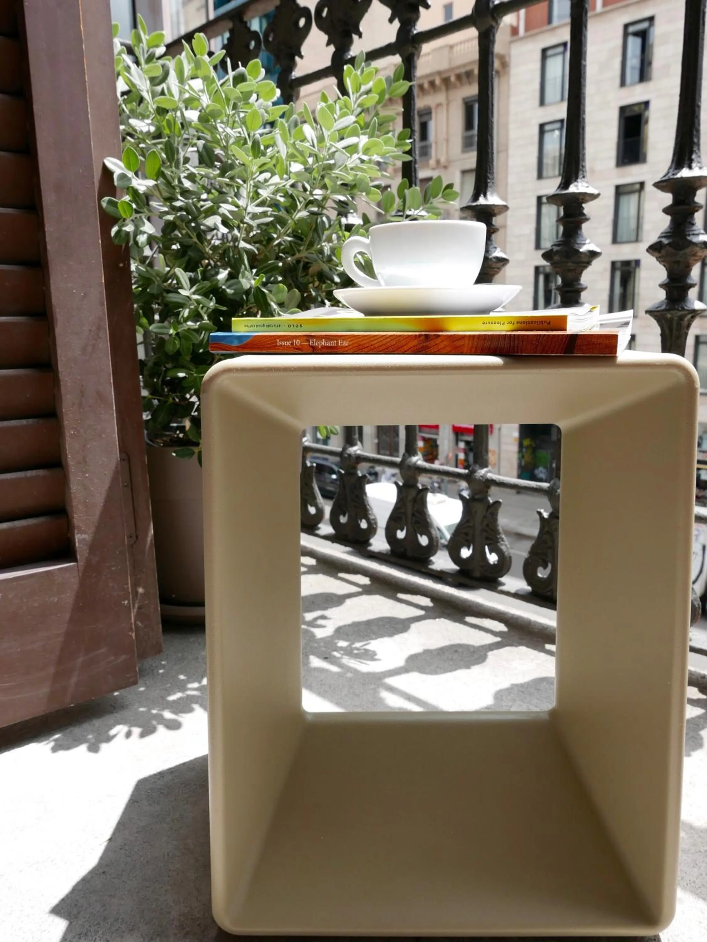 Balcony/Terrace in DestinationBCN - Universitat Rooms