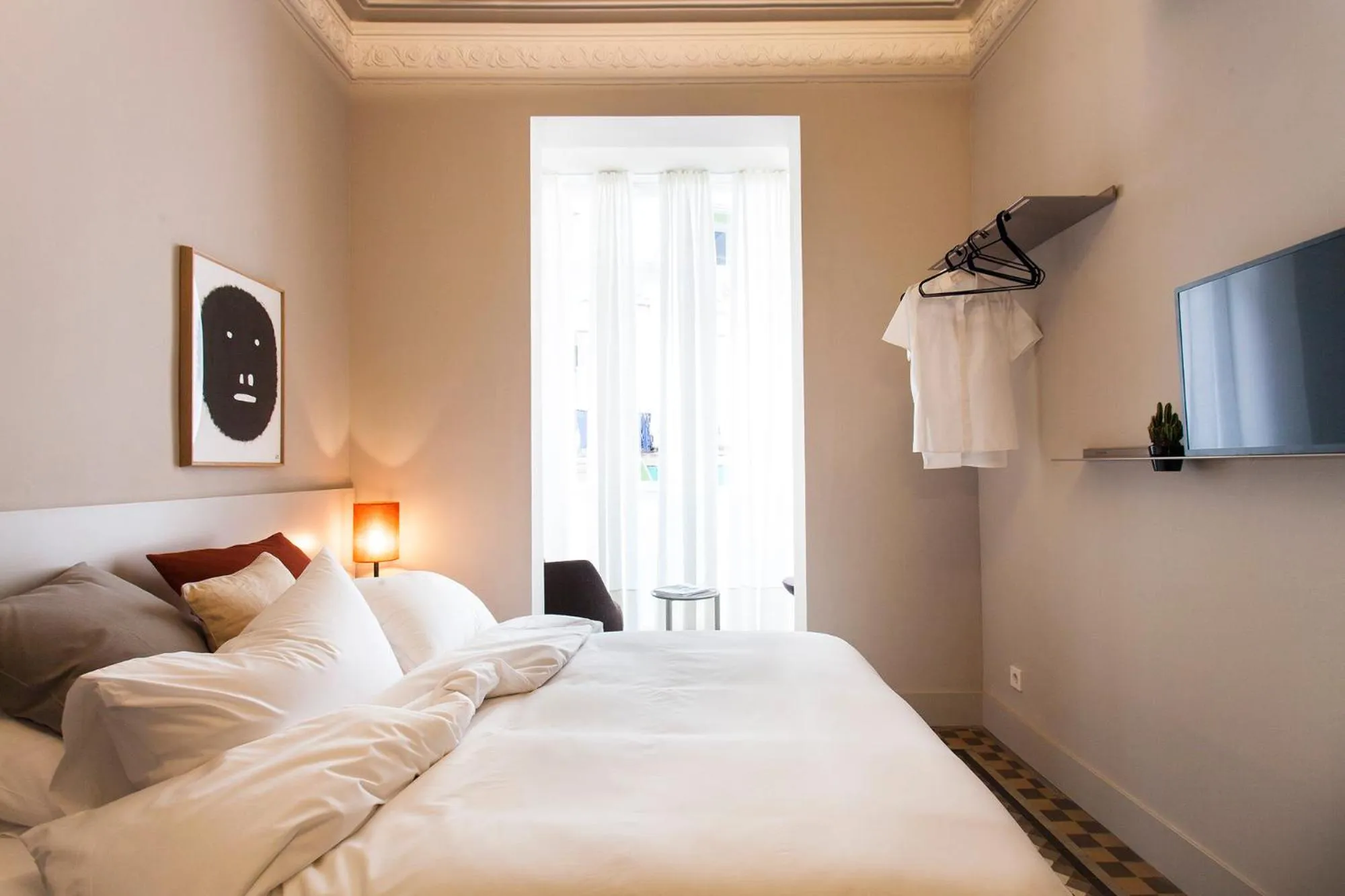 Bed in DestinationBCN - Universitat Rooms